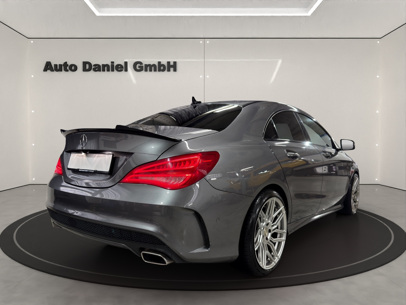 MERCEDES-BENZ CLA 250 7G-DCT 4Matic-image-5
