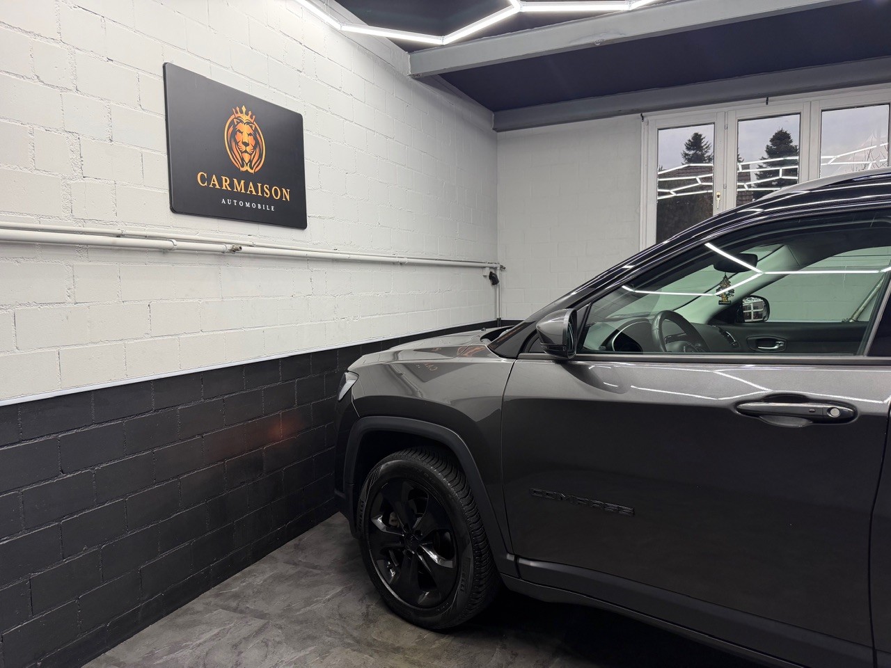 JEEP Compass 2.0CRD Limited AWD 9ATX | CH-Auto | Rückfahrkamera | Dachreling | DAB-Radio-image-10