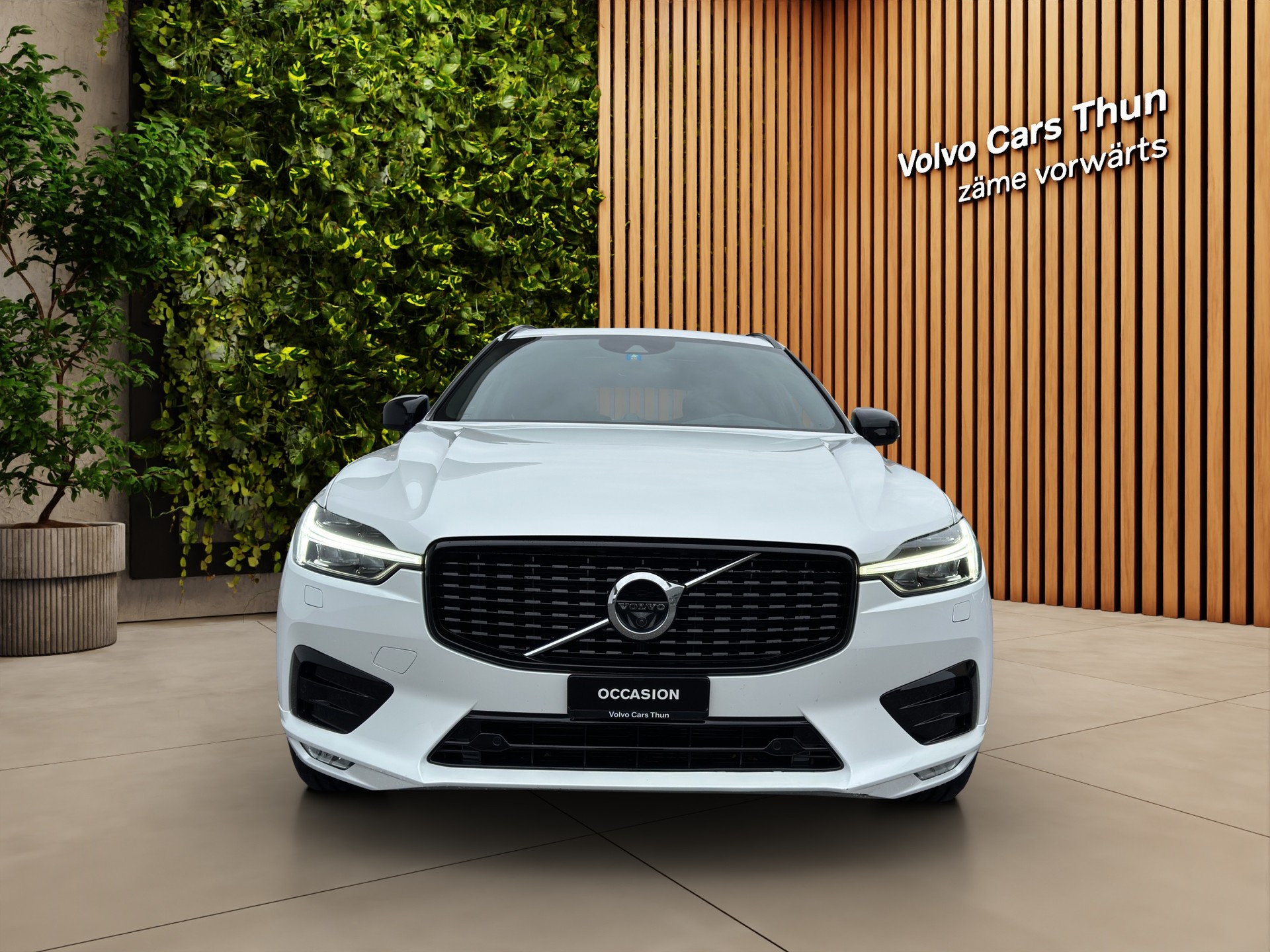 VOLVO XC60 2.0 B6 MH R-Design AWD-showroom-element-1