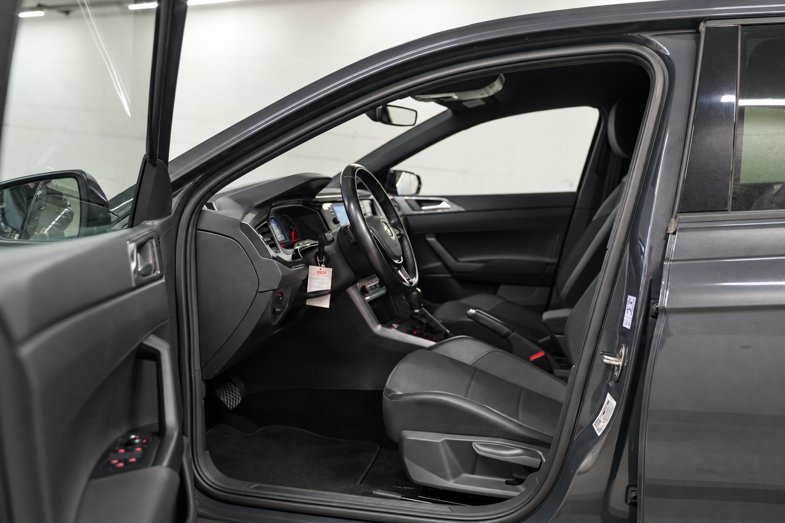 VW Polo 1.0 TSI BMT Highline DSG-image-5