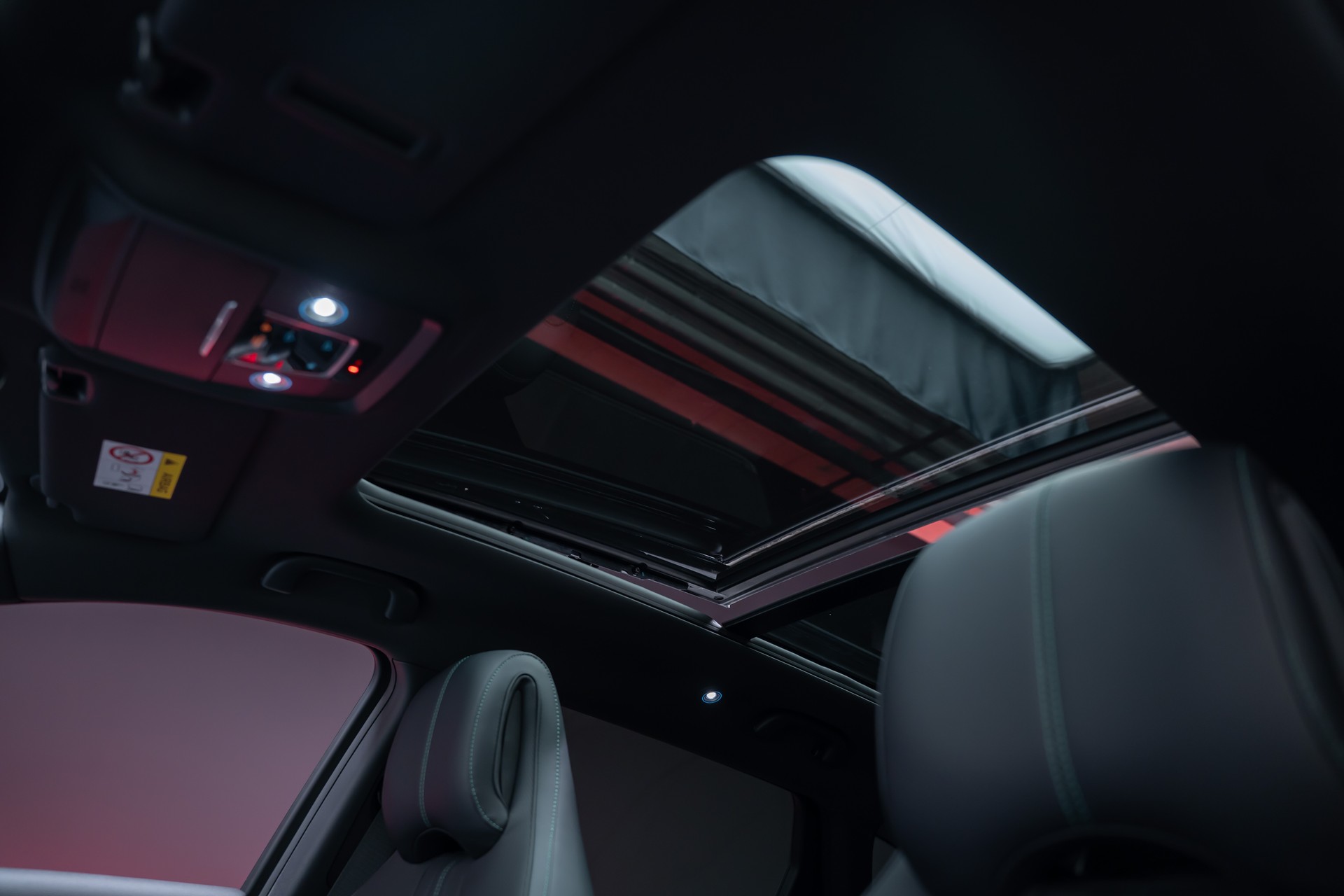 BYD Seal U DM-i Comfort / Panorama / Head-Up Display / 360° Kamera-image-17