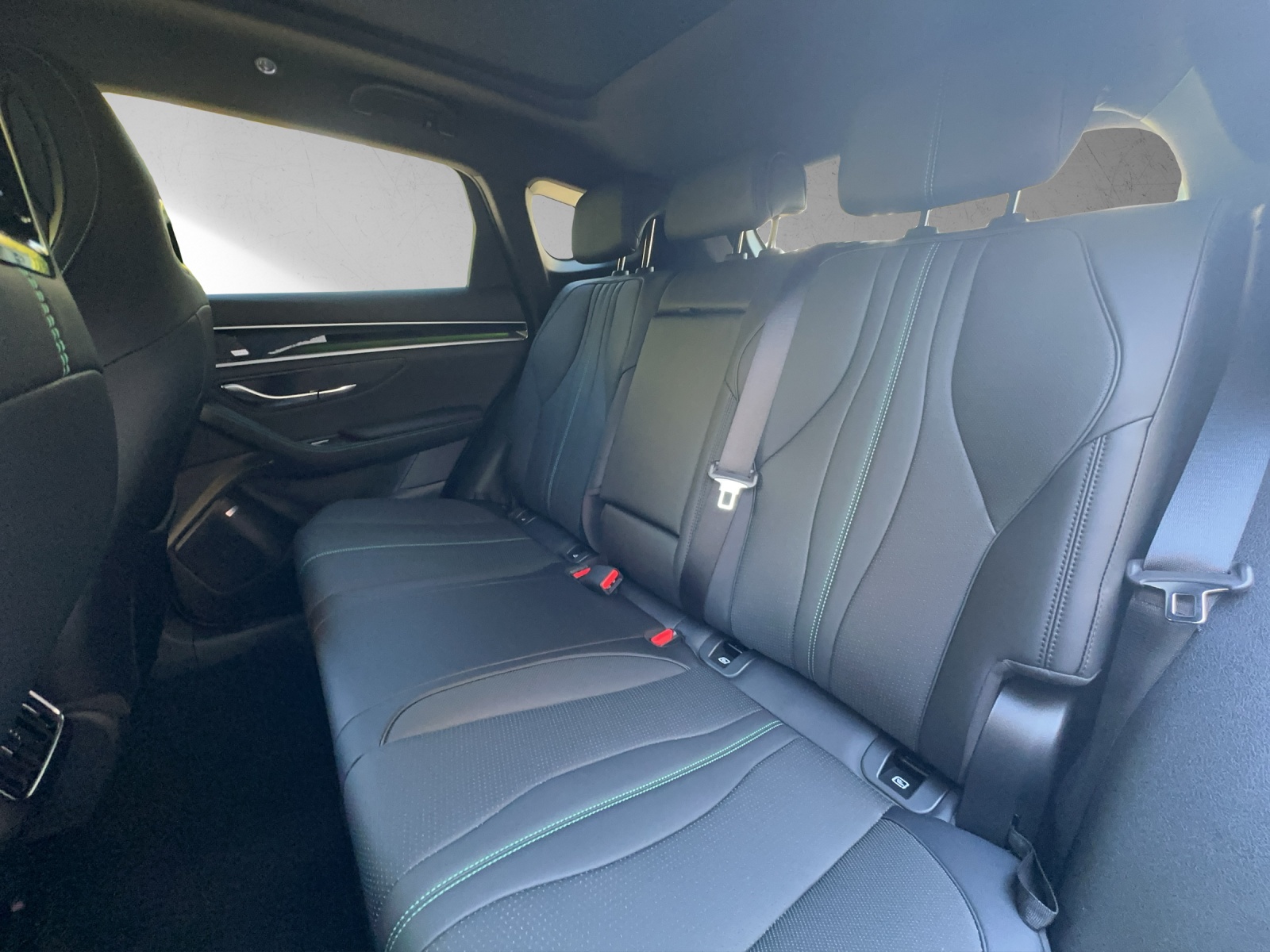 BYD Seal U DM-i Design AWD-image-12