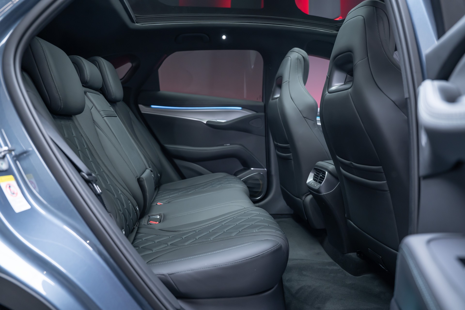 BYD Sealion 7 91,3 kWh Excellence AWD / Panoramadach / Head-Up Display / Sitzheizung & Lüftung-image-42