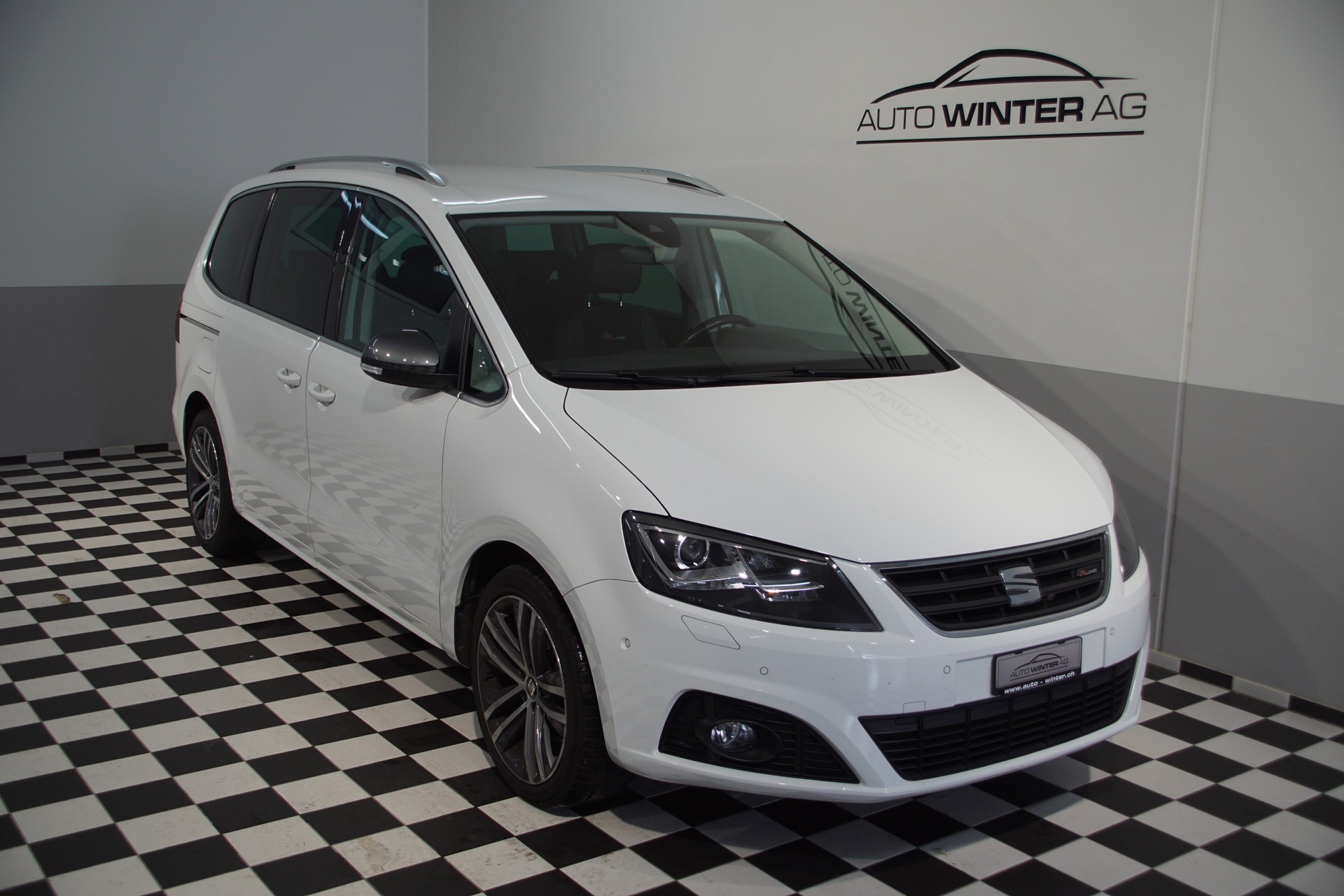 SEAT Alhambra 2.0 TDI FR Line 4Drive !!AHK!! 7-Sitze-image-0