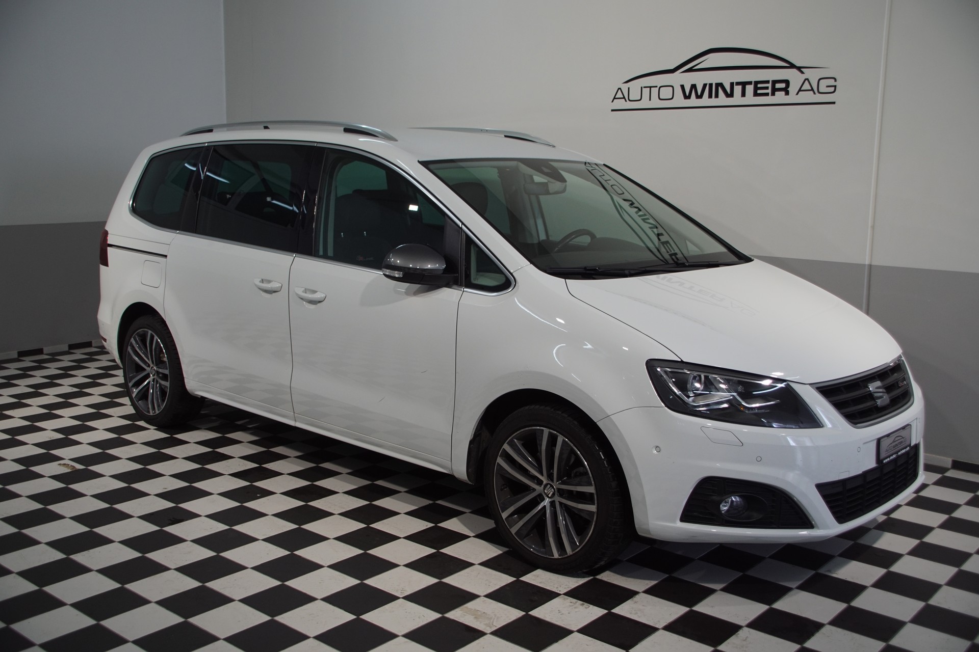 SEAT Alhambra 2.0 TDI FR Line 4Drive !!AHK!! 7-Sitze-image-3