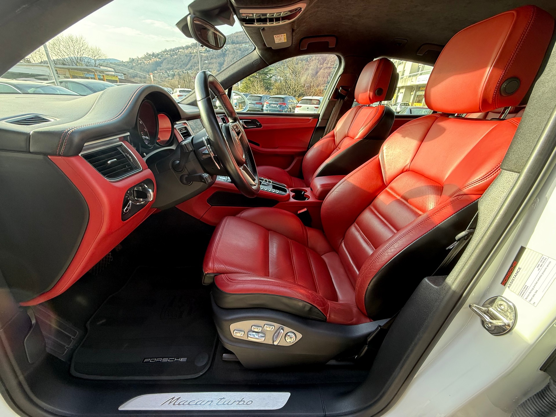 PORSCHE Macan Turbo PDK-image-8