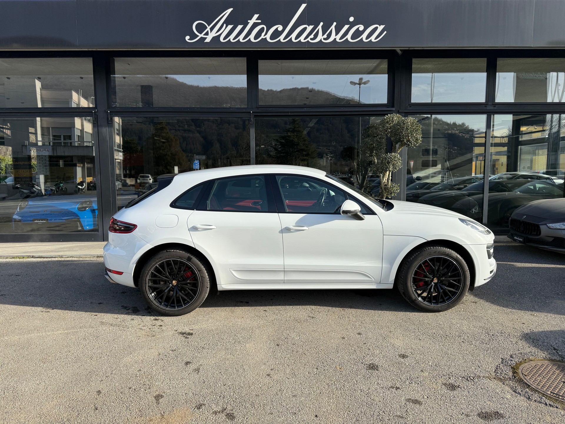PORSCHE Macan Turbo PDK-image-3