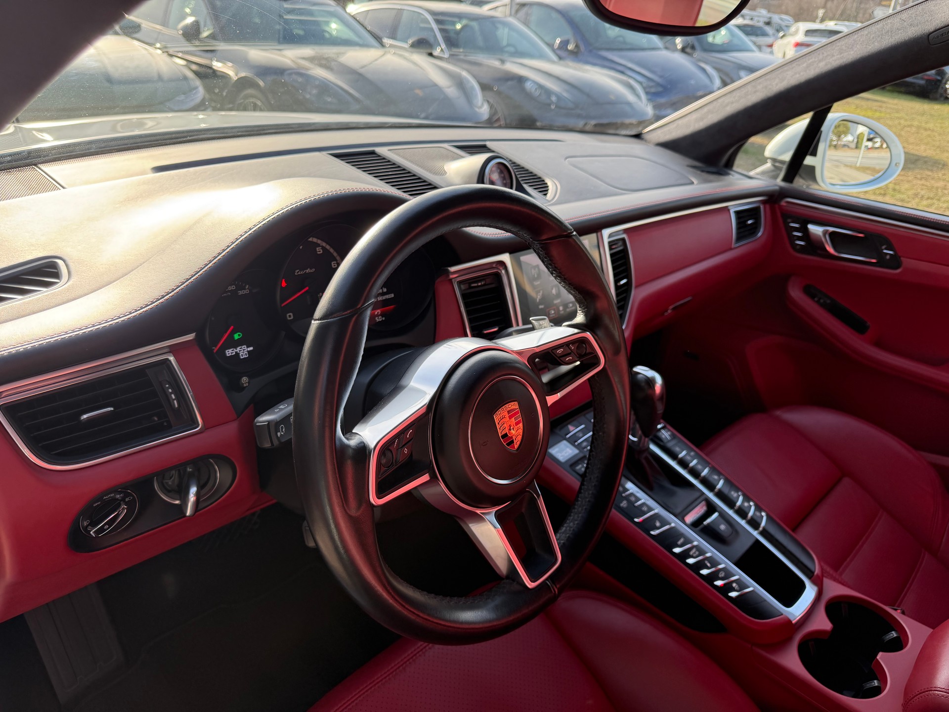 PORSCHE Macan Turbo PDK-image-13