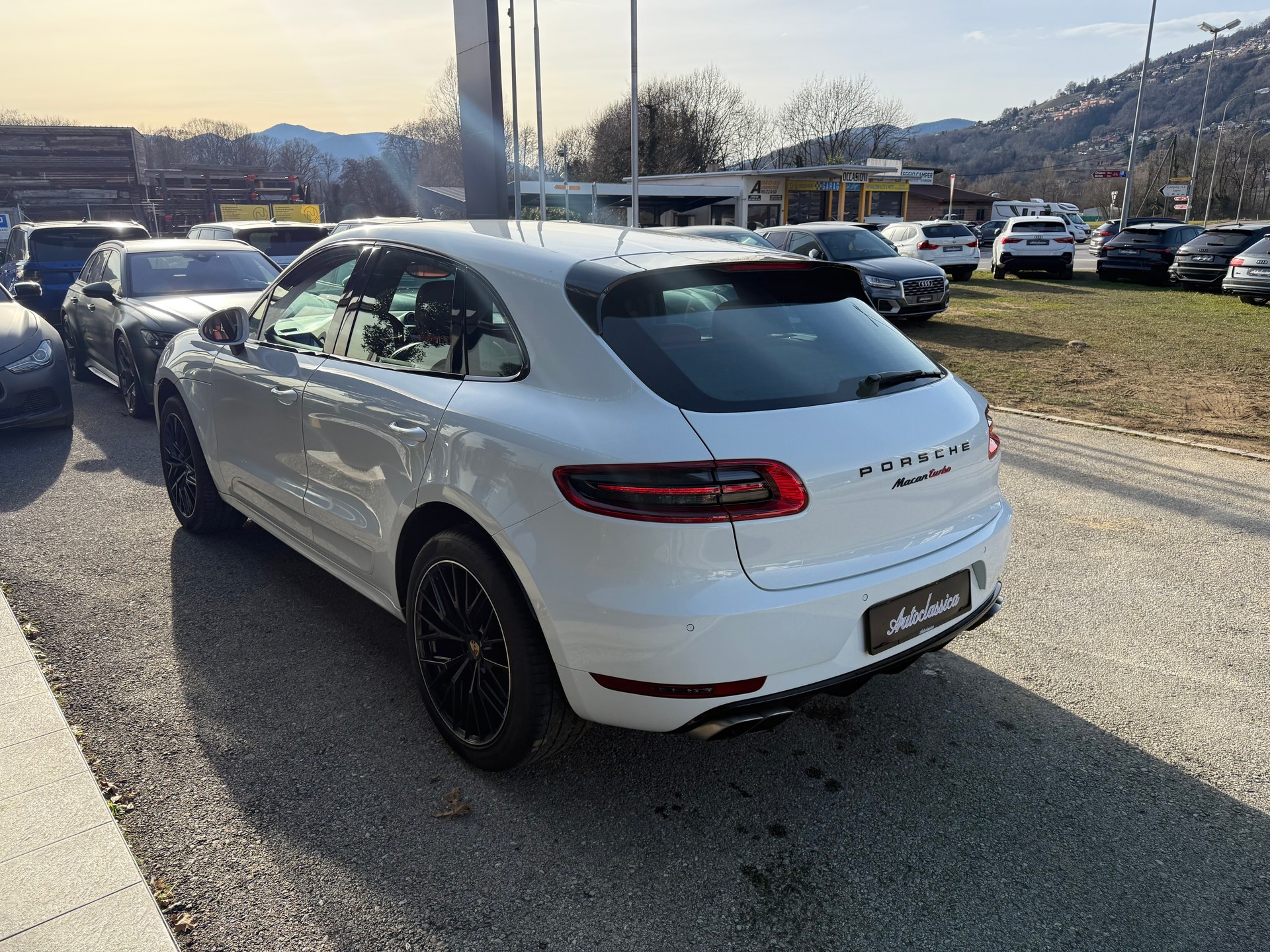 PORSCHE Macan Turbo PDK-image-6