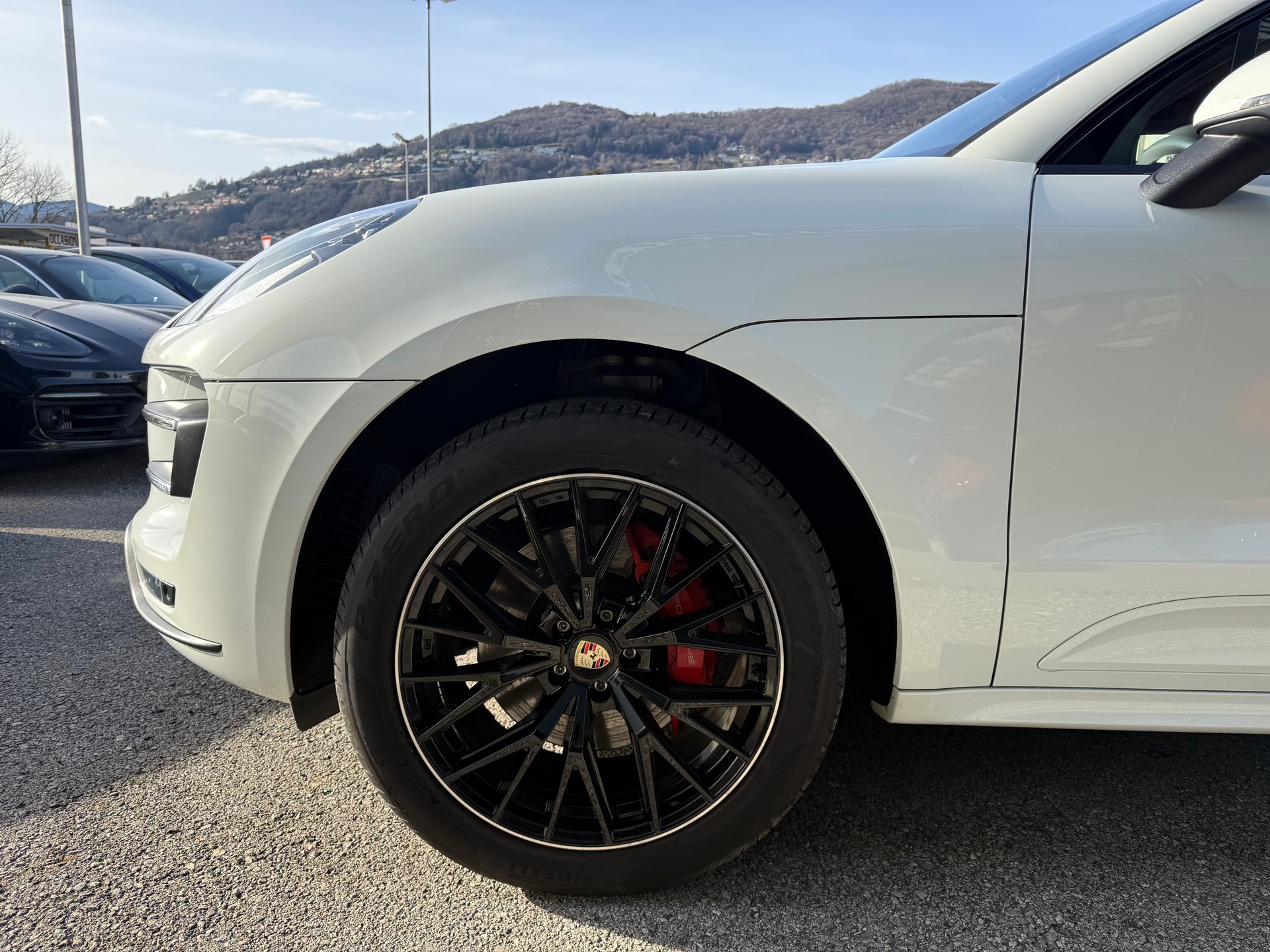 PORSCHE Macan Turbo PDK-image-18