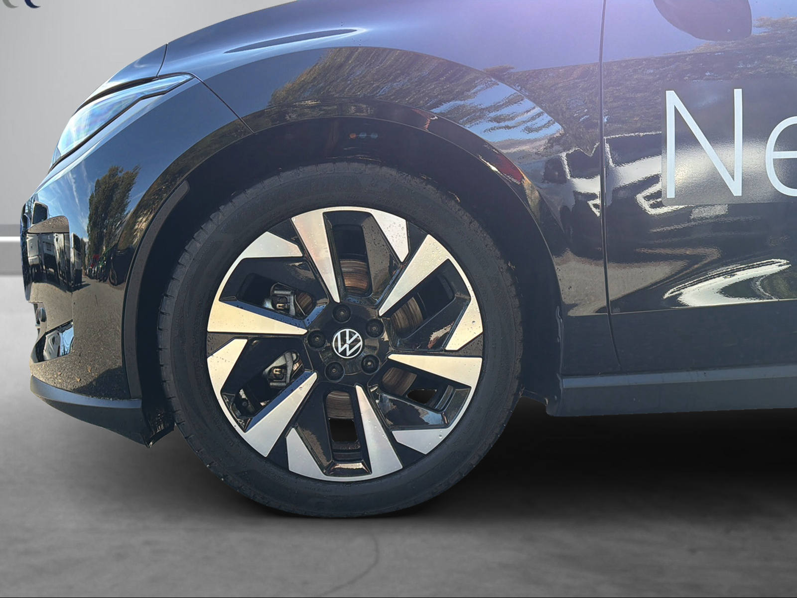 VW ID.Polo 52 kWh Life Edition One-image-13