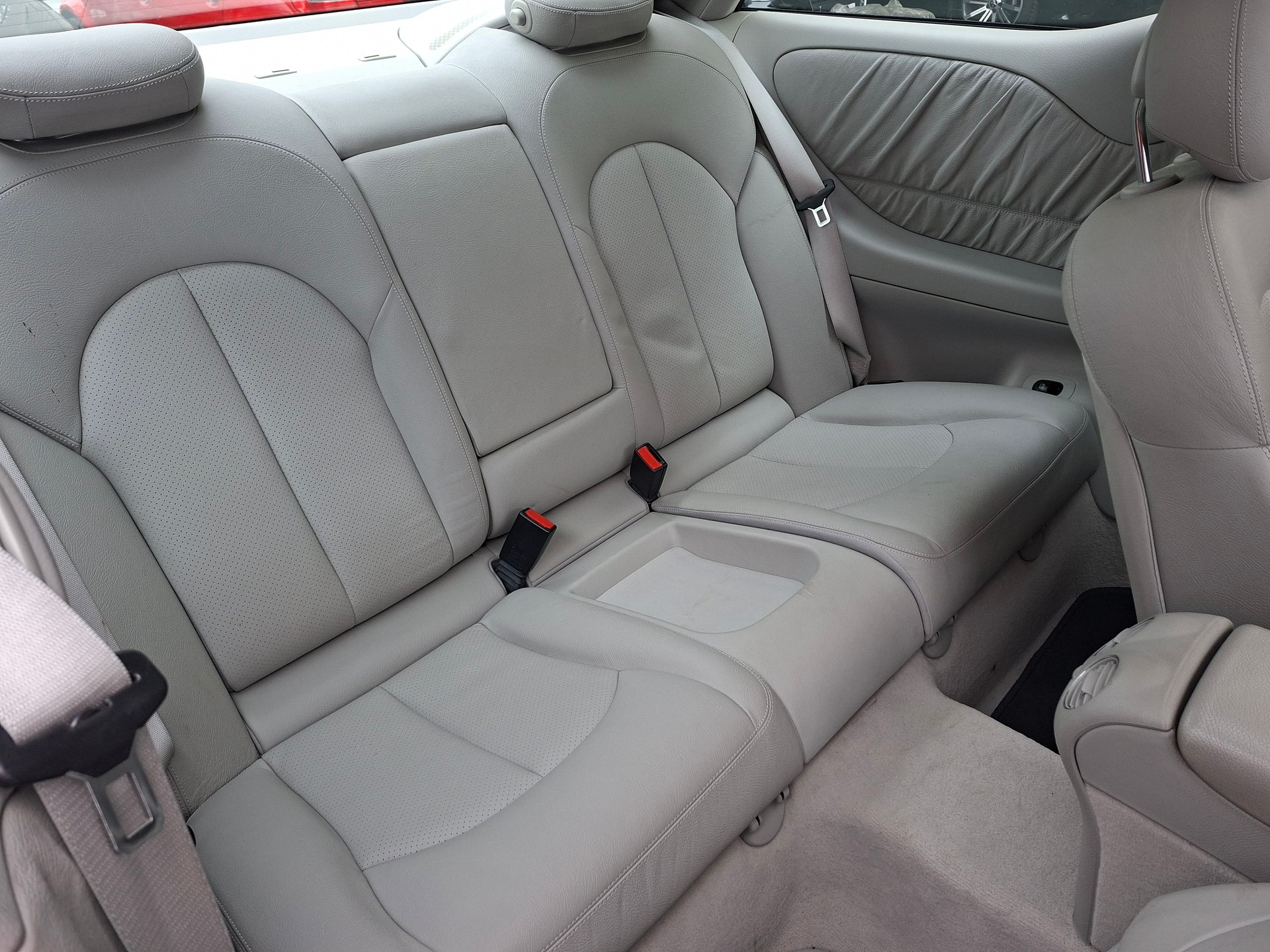 MERCEDES-BENZ CLK 320 Elégance Automatic-image-9