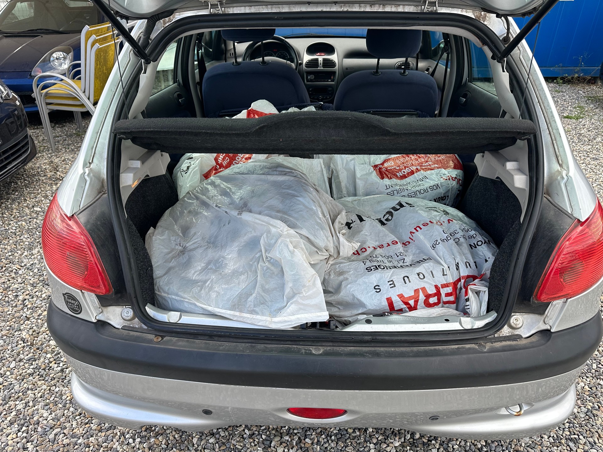 PEUGEOT 206 1.6 16V (XT) Premium-image-6