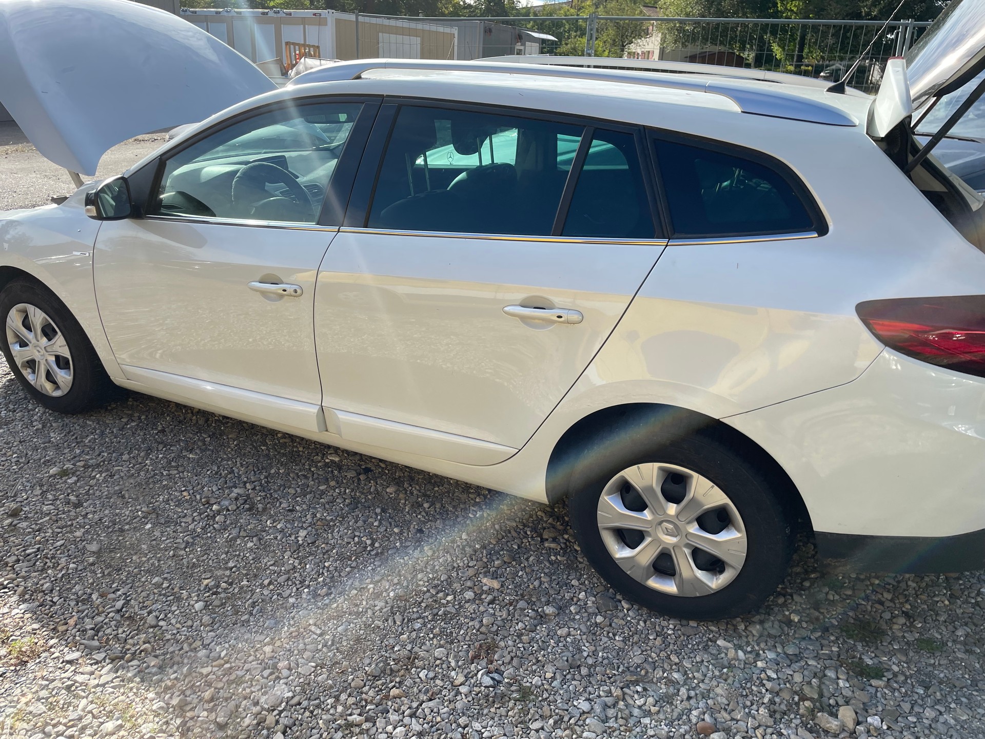 RENAULT Mégane Grandtour 1.2 16V Turbo Bose EDC-image-2