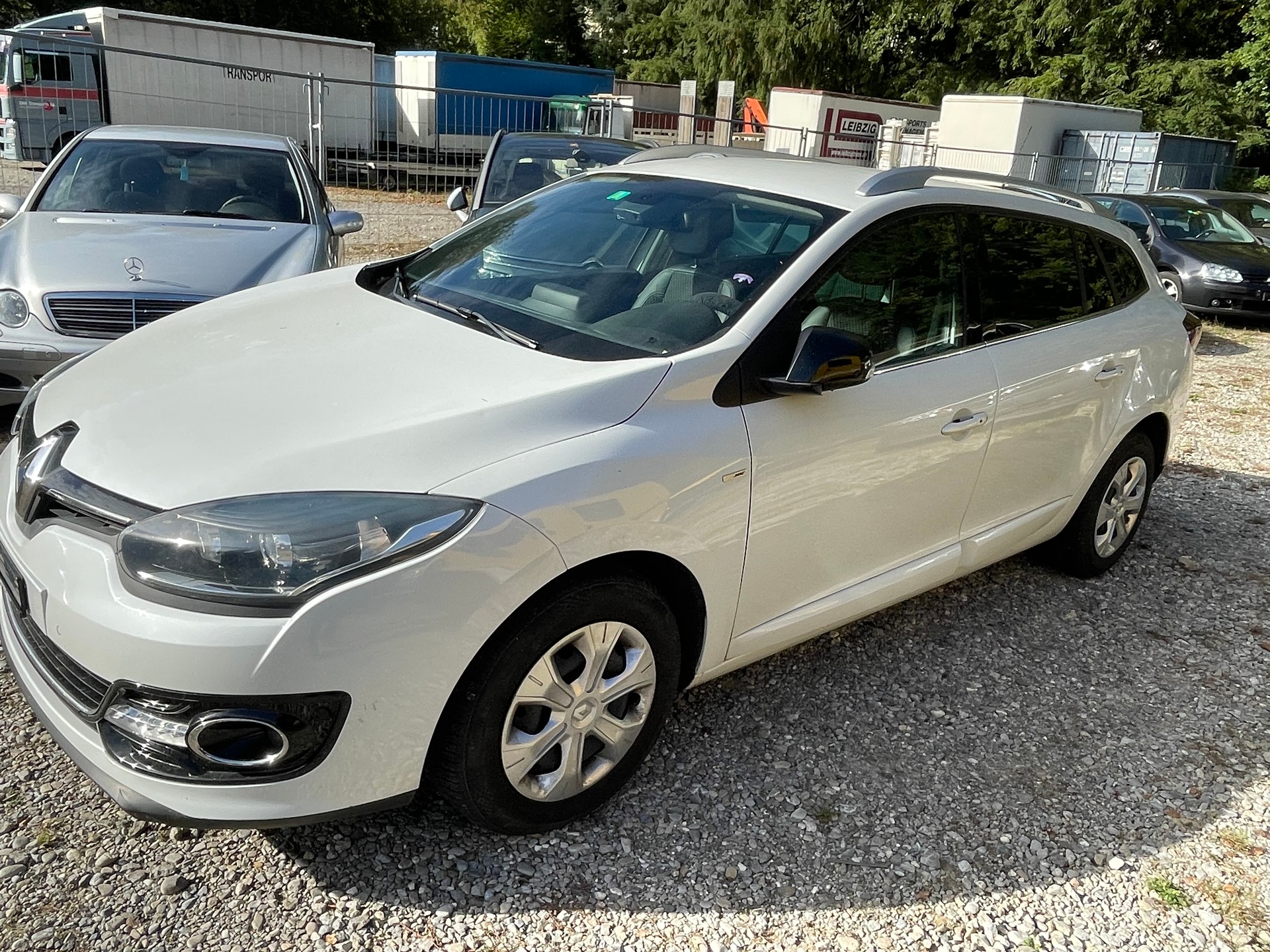 RENAULT Mégane Grandtour 1.2 16V Turbo Bose EDC-image-4