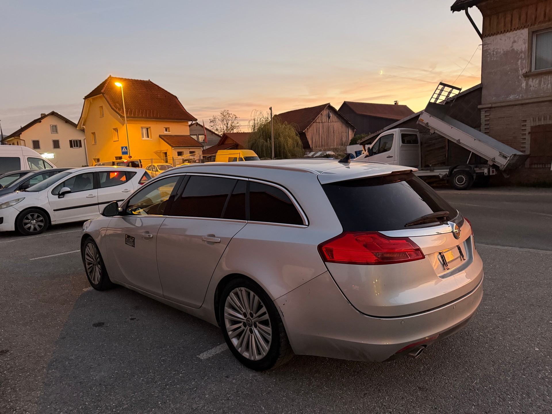 OPEL Insignia Sports Tourer 2.0 Turbo Cosmo Automatic-image-4