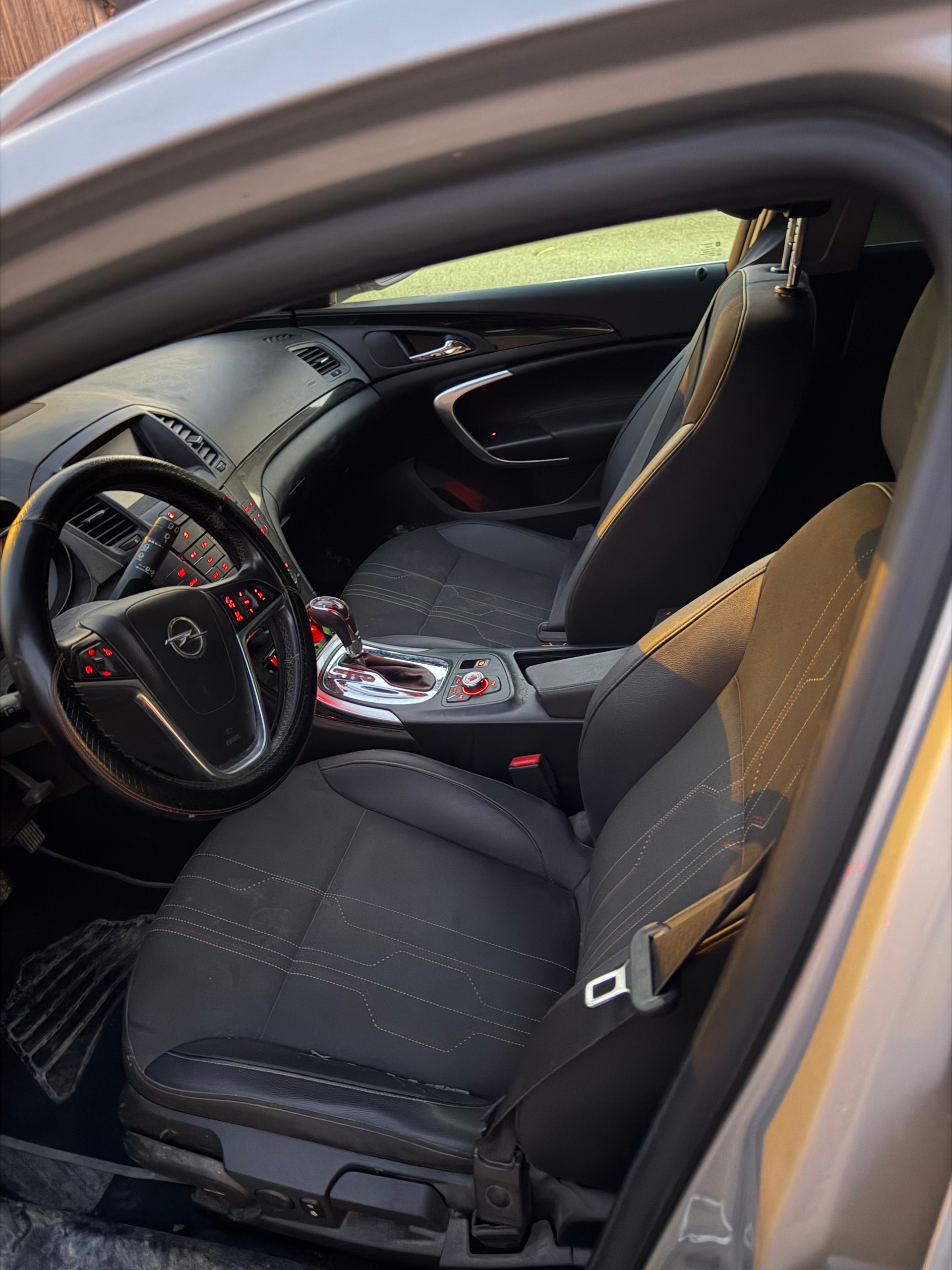 OPEL Insignia Sports Tourer 2.0 Turbo Cosmo Automatic-image-7
