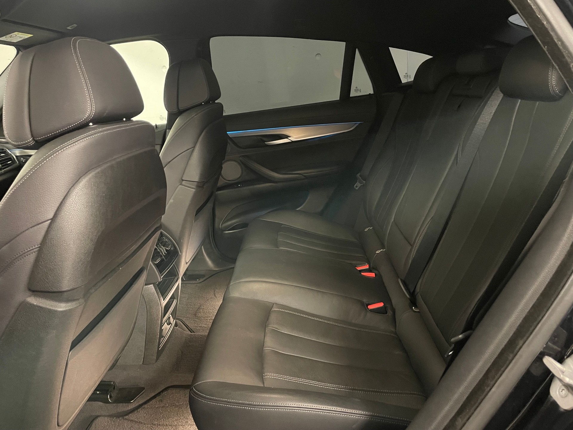 BMW X6 xDrive 30d M-SPORT-image-9