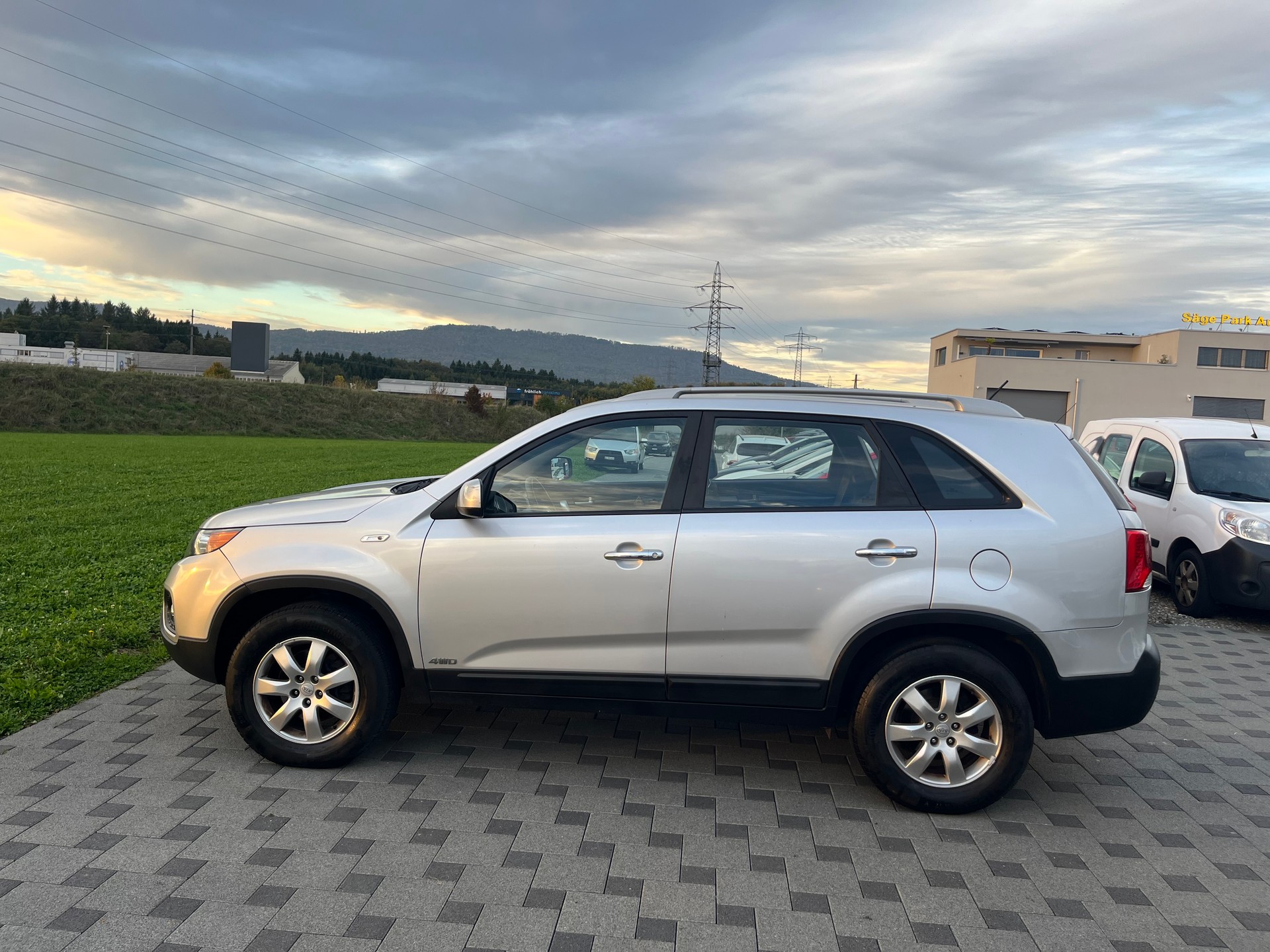 KIA Sorento 2.2 CRDI Style Automatic-image-2