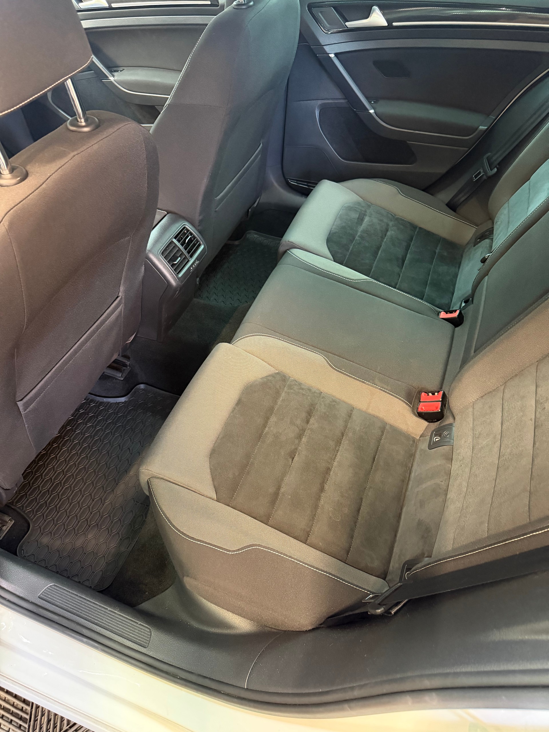 VW Golf Variant 1.4 TSI Comfortline-image-10