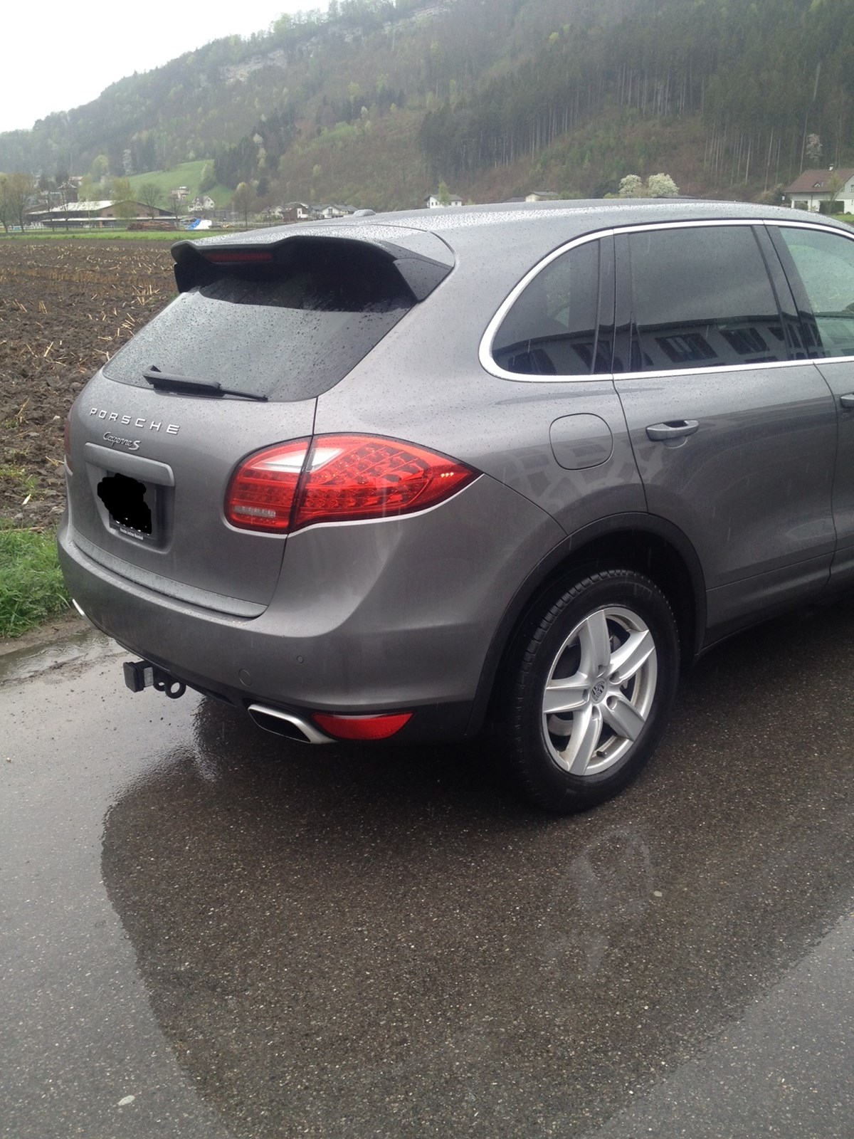 PORSCHE Cayenne S-image-3