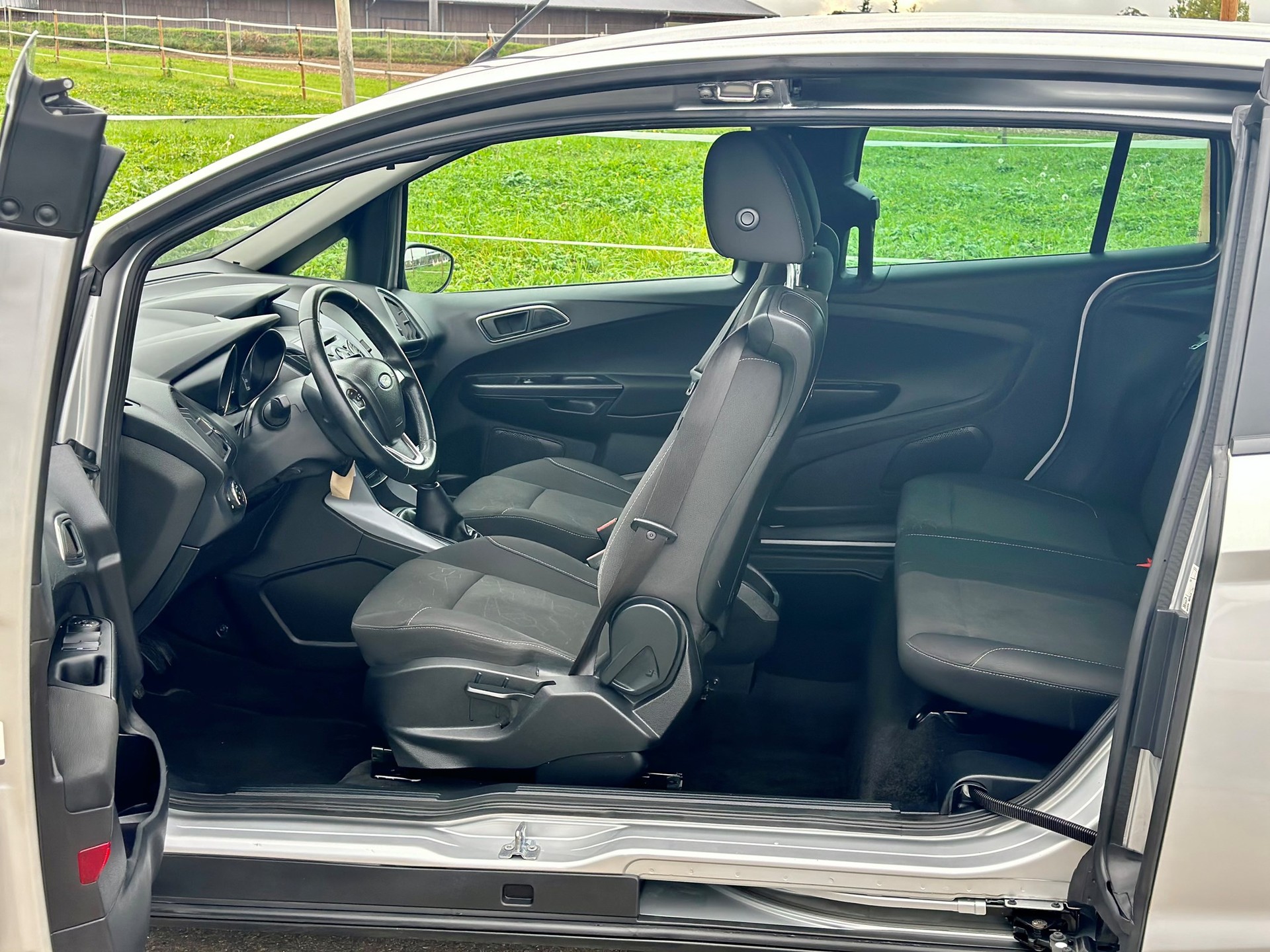 FORD B-Max 1.0 SCTi Trend-image-10