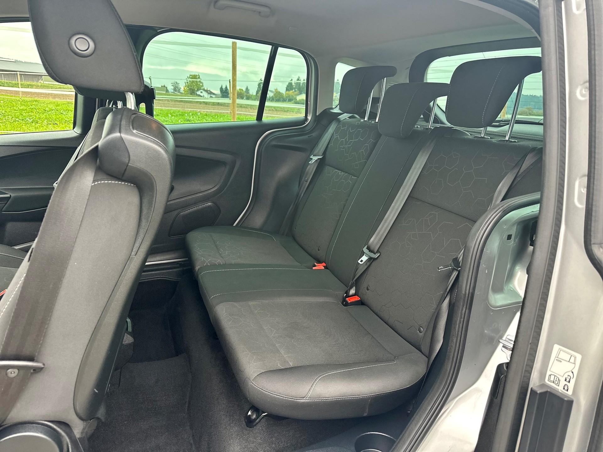 FORD B-Max 1.0 SCTi Trend-image-9