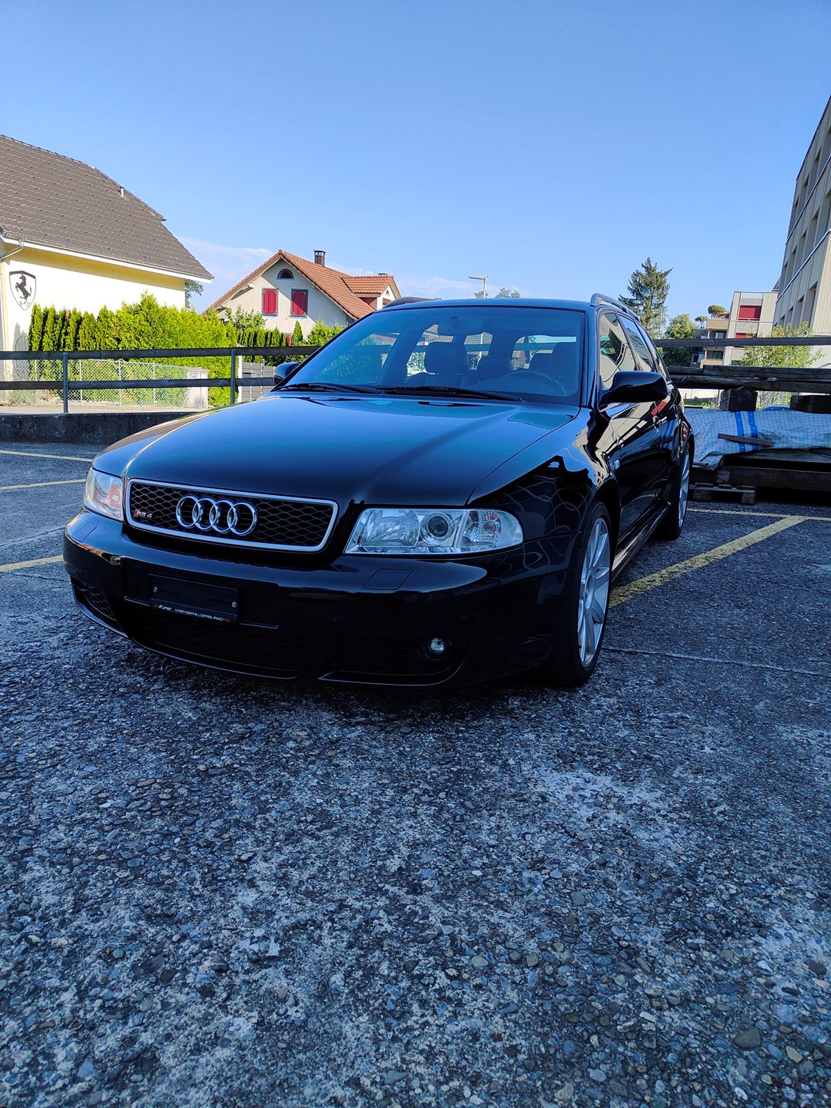 AUDI RS4 Avant quattro-image-1