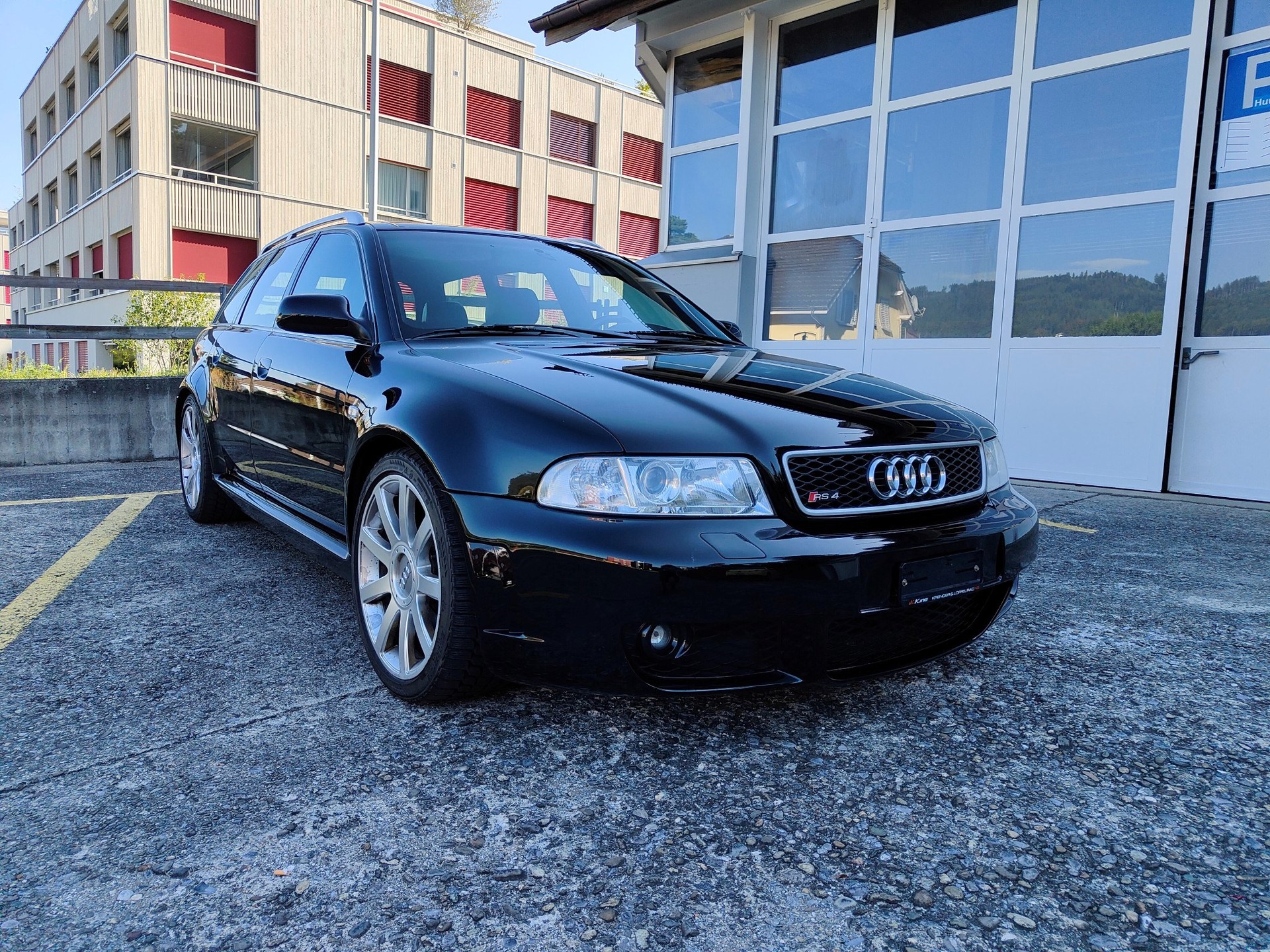 AUDI RS4 Avant quattro-image-4