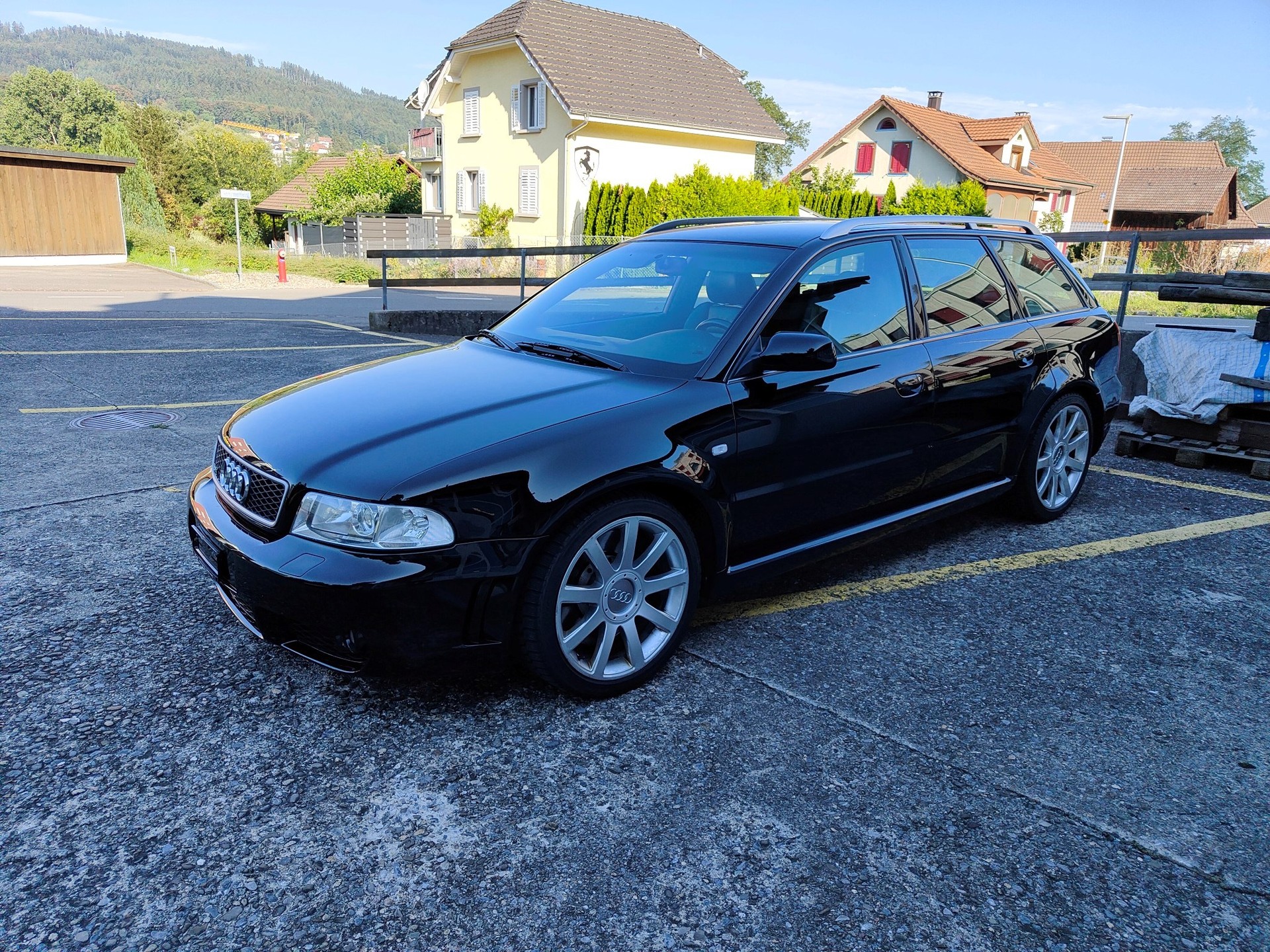 AUDI RS4 Avant quattro-image-5