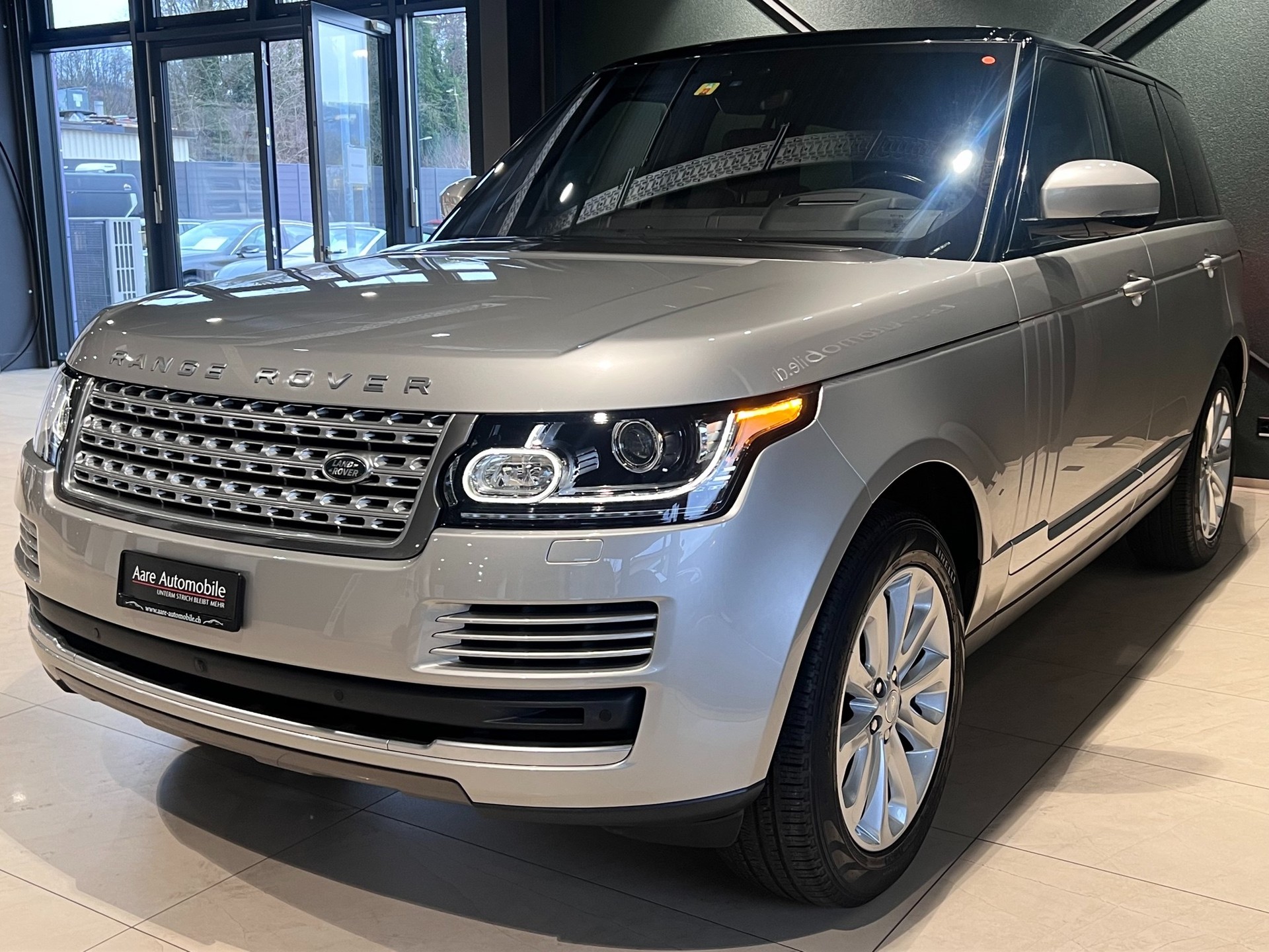 LAND ROVER Range Rover 3.0 V6 SC Vogue Automatic-showroom-element-2