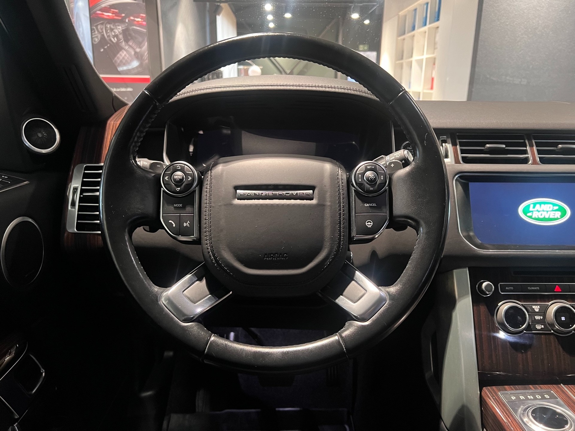 LAND ROVER Range Rover 3.0 V6 SC Vogue Automatic-image-11