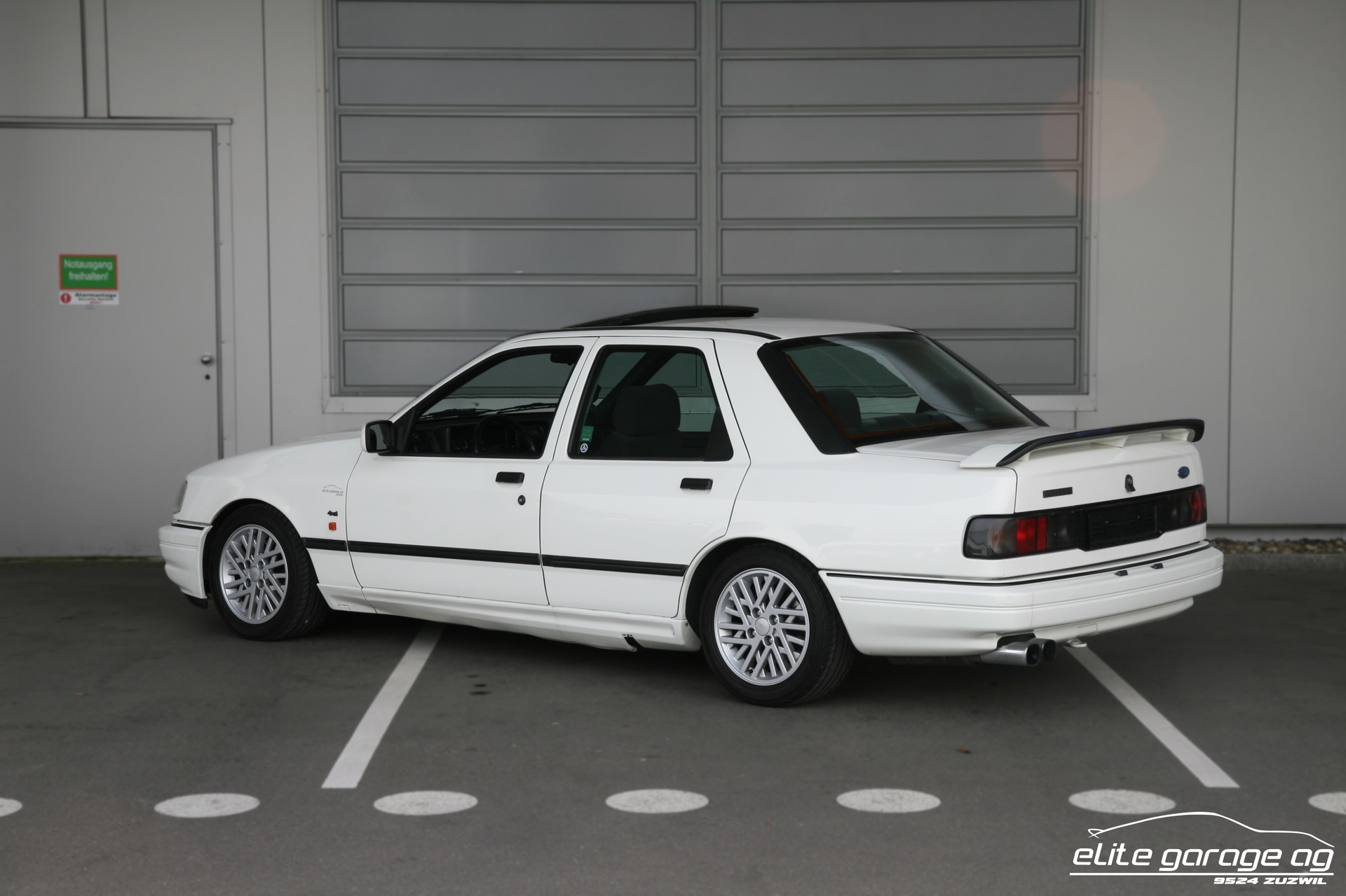 FORD Sierra 2.0i Cosworth 4x4-image-2