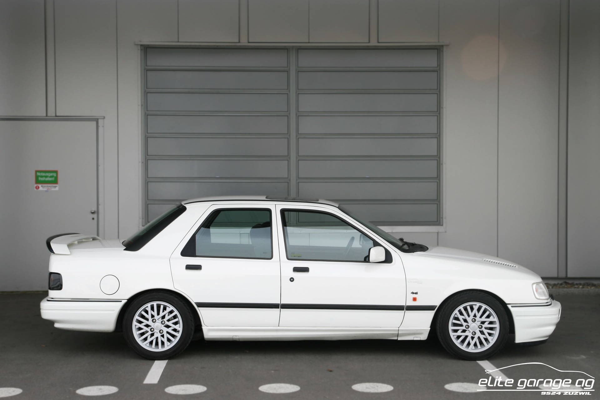 FORD Sierra 2.0i Cosworth 4x4-image-5
