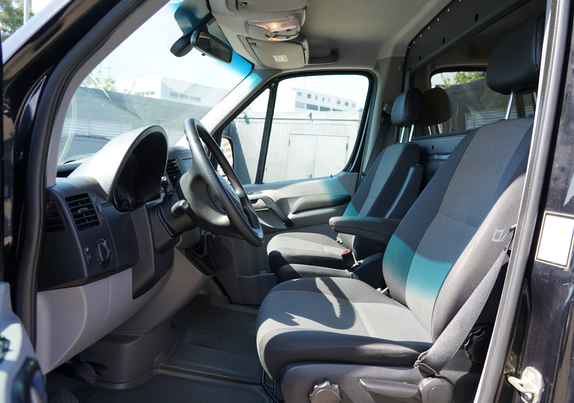 VW Crafter 35 2.0 BiTDI CR-image-9
