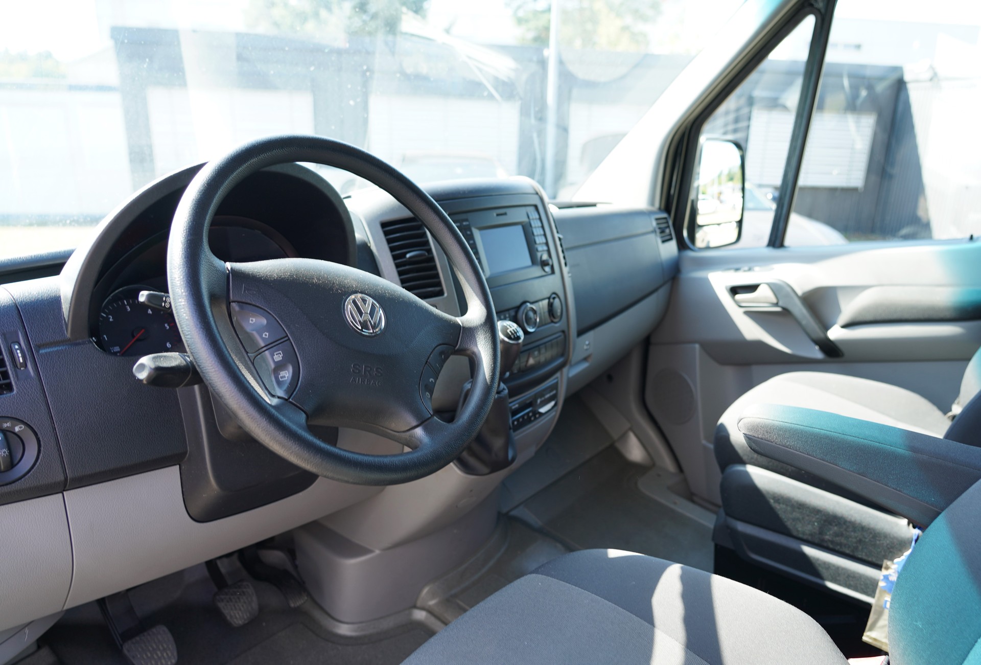 VW Crafter 35 2.0 BiTDI CR-image-8
