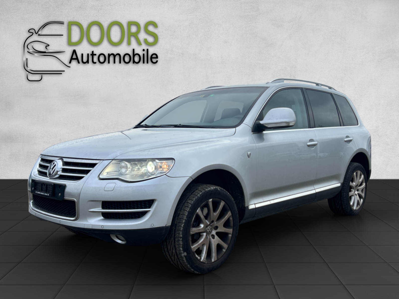 VW Touareg 5.0 TDI V10 Automatic-image-2