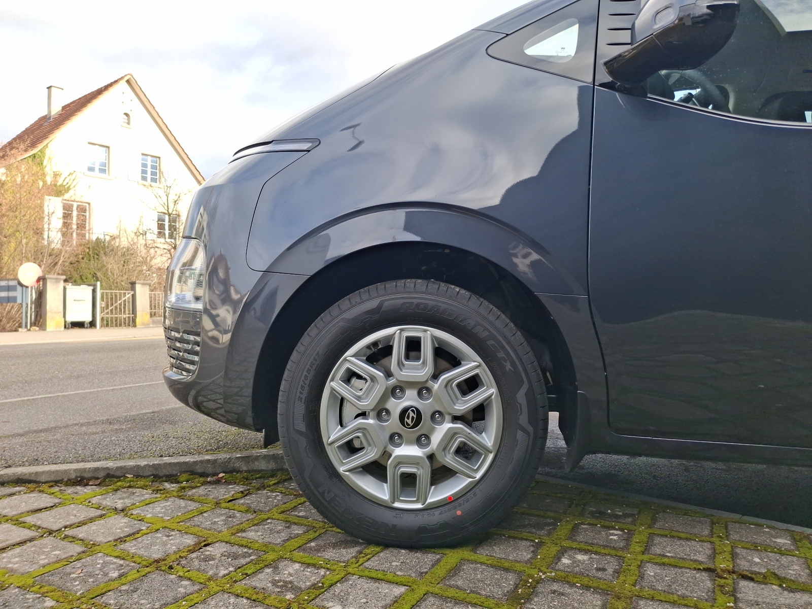HYUNDAI Staria Wagon 1.6 T-GDi HEV Amplia A-image-15