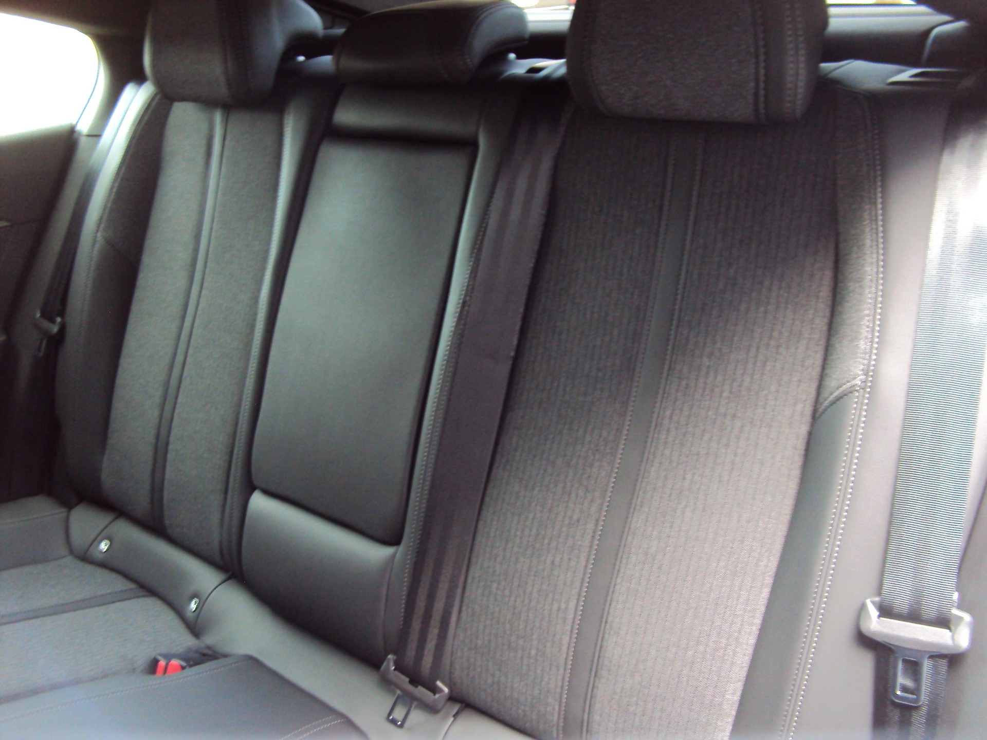 PEUGEOT 508 1.2 PureTech Allure Pack EAT8-image-15