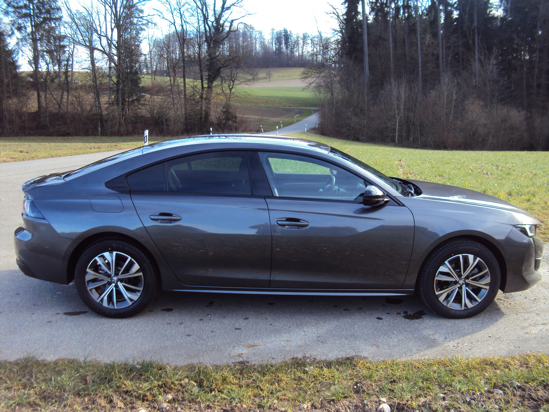 PEUGEOT 508 1.2 PureTech Allure Pack EAT8-image-6