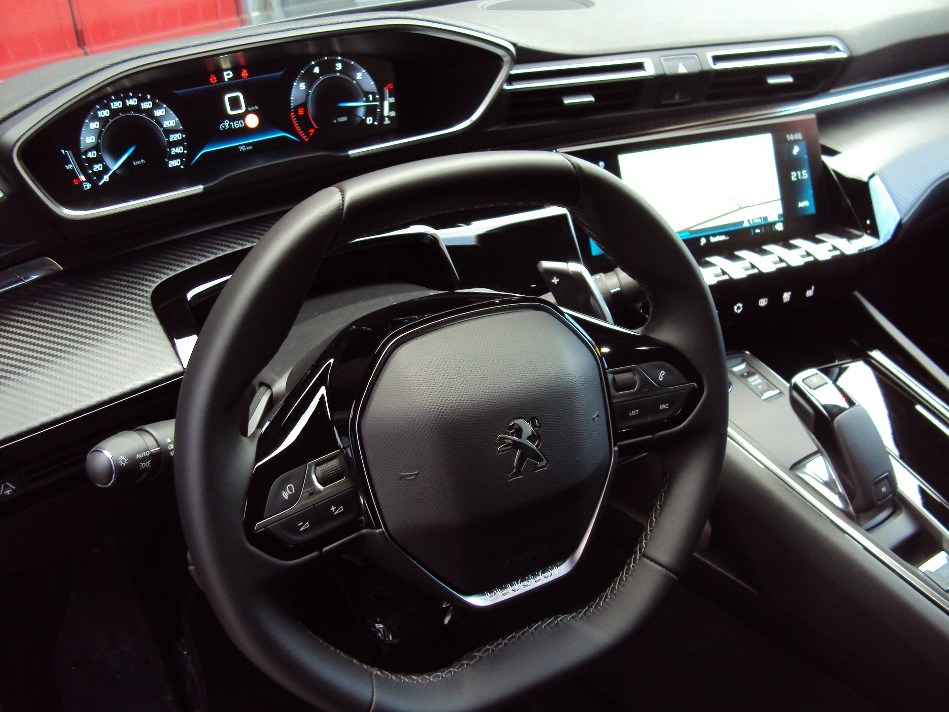 PEUGEOT 508 1.2 PureTech Allure Pack EAT8-image-9