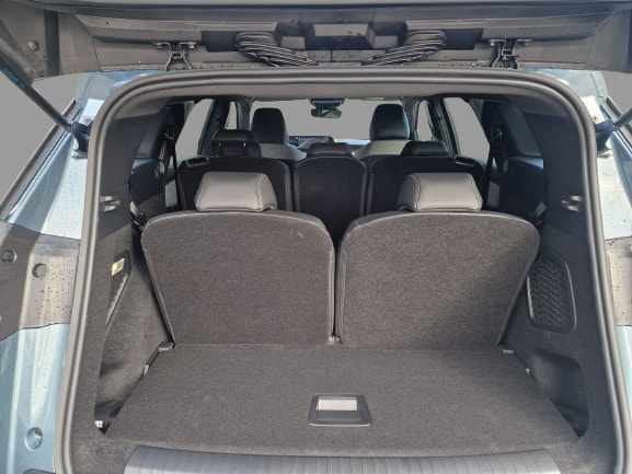 PEUGEOT 5008 1.2 Hybrid Allure-image-14