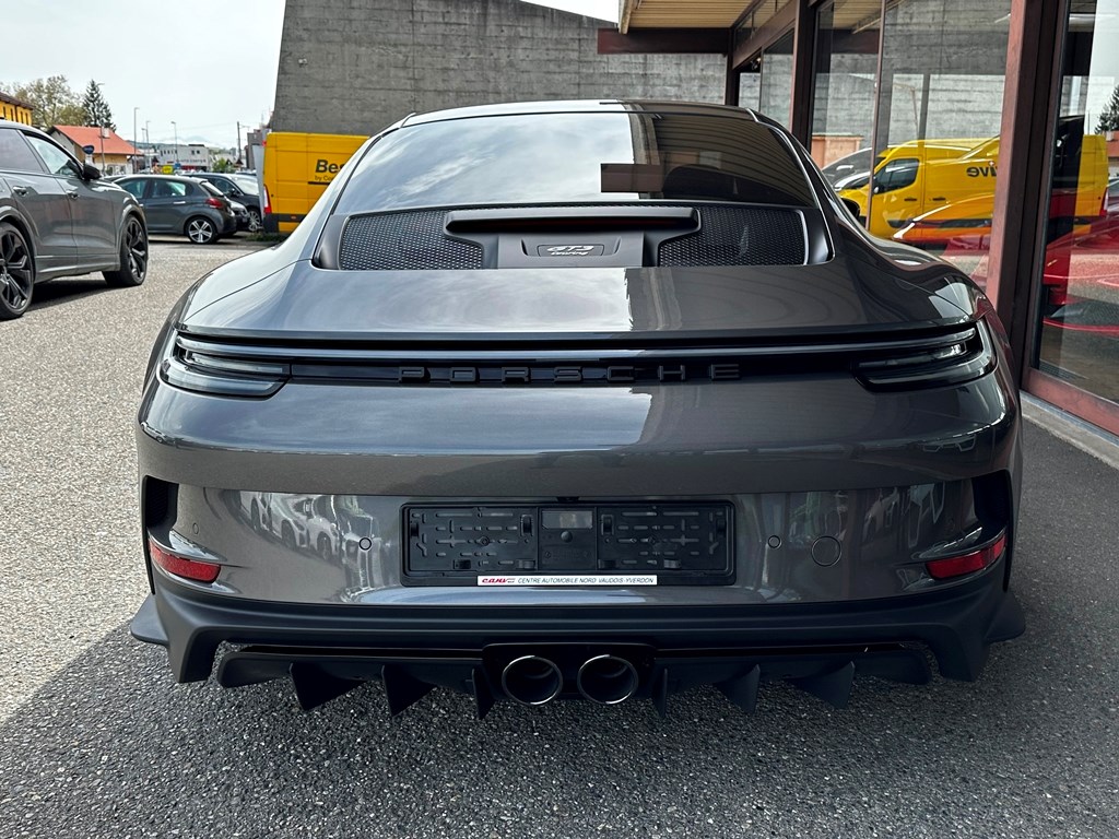 PORSCHE 911 Coupé 4.0 GT3 Touring PDK-image-4