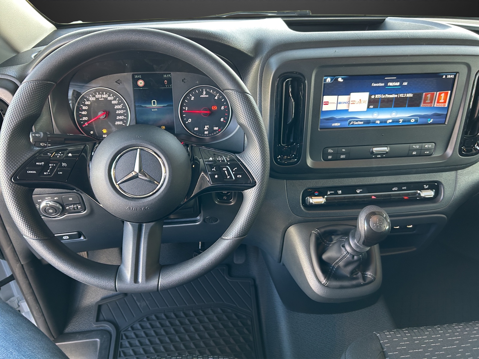 MERCEDES-BENZ Vito 110 CDI Lang Base-image-8