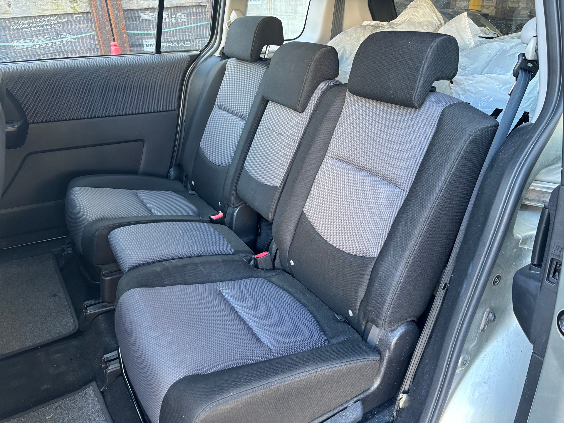 MAZDA 5 2.0 16V Confort-image-10