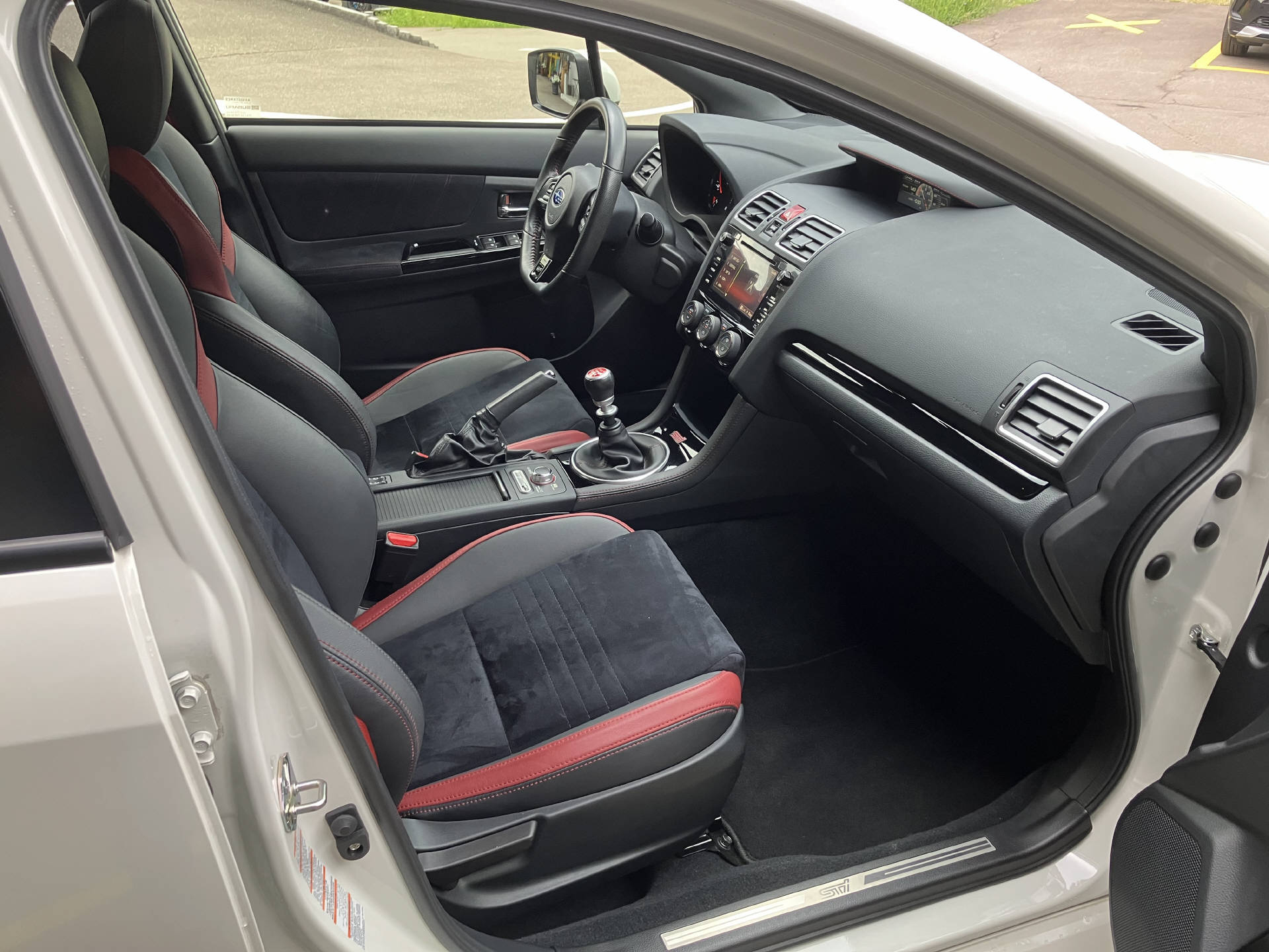 SUBARU STI Ultimate Edition-image-2