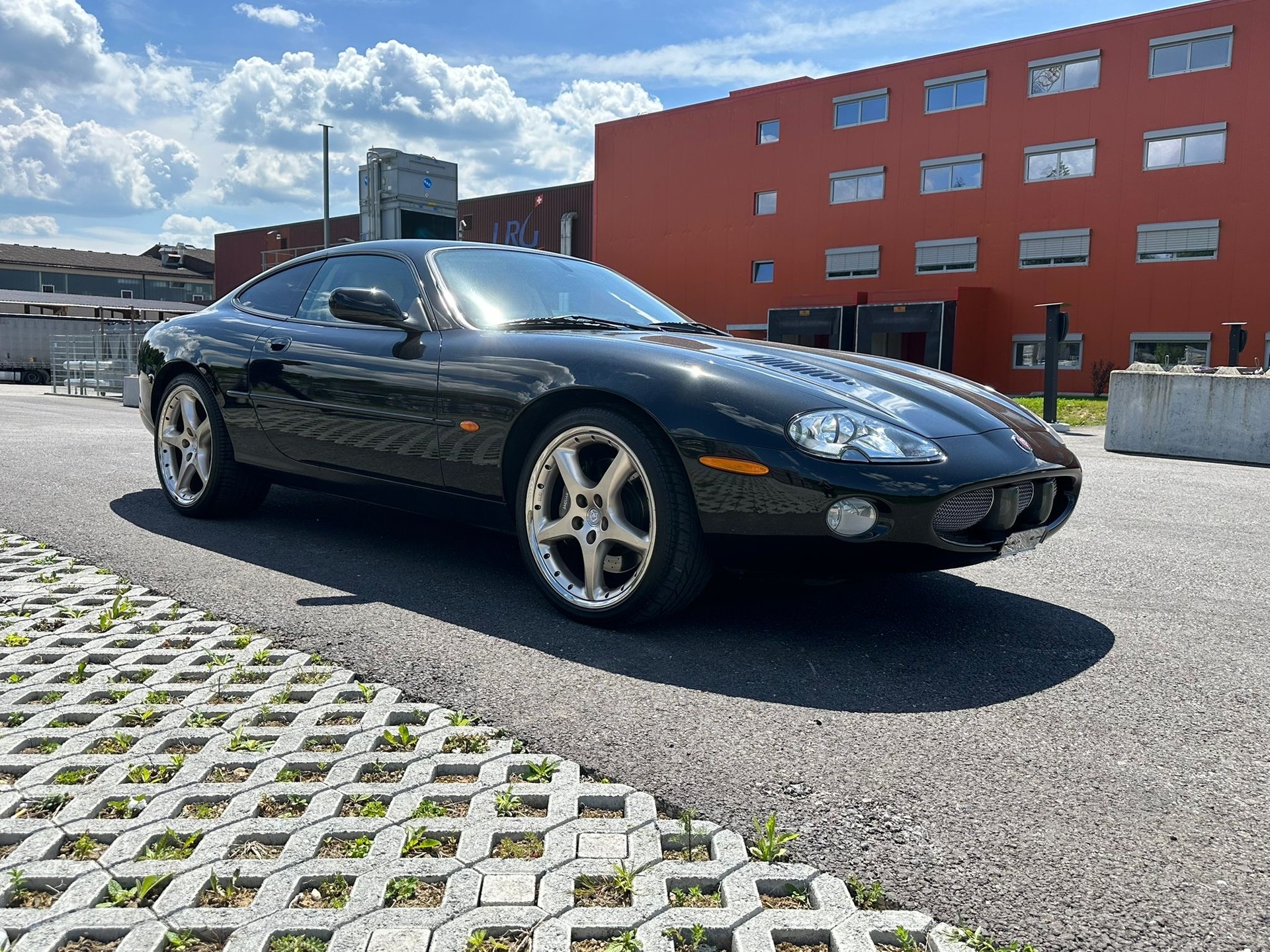 JAGUAR XKR S/C-image-0