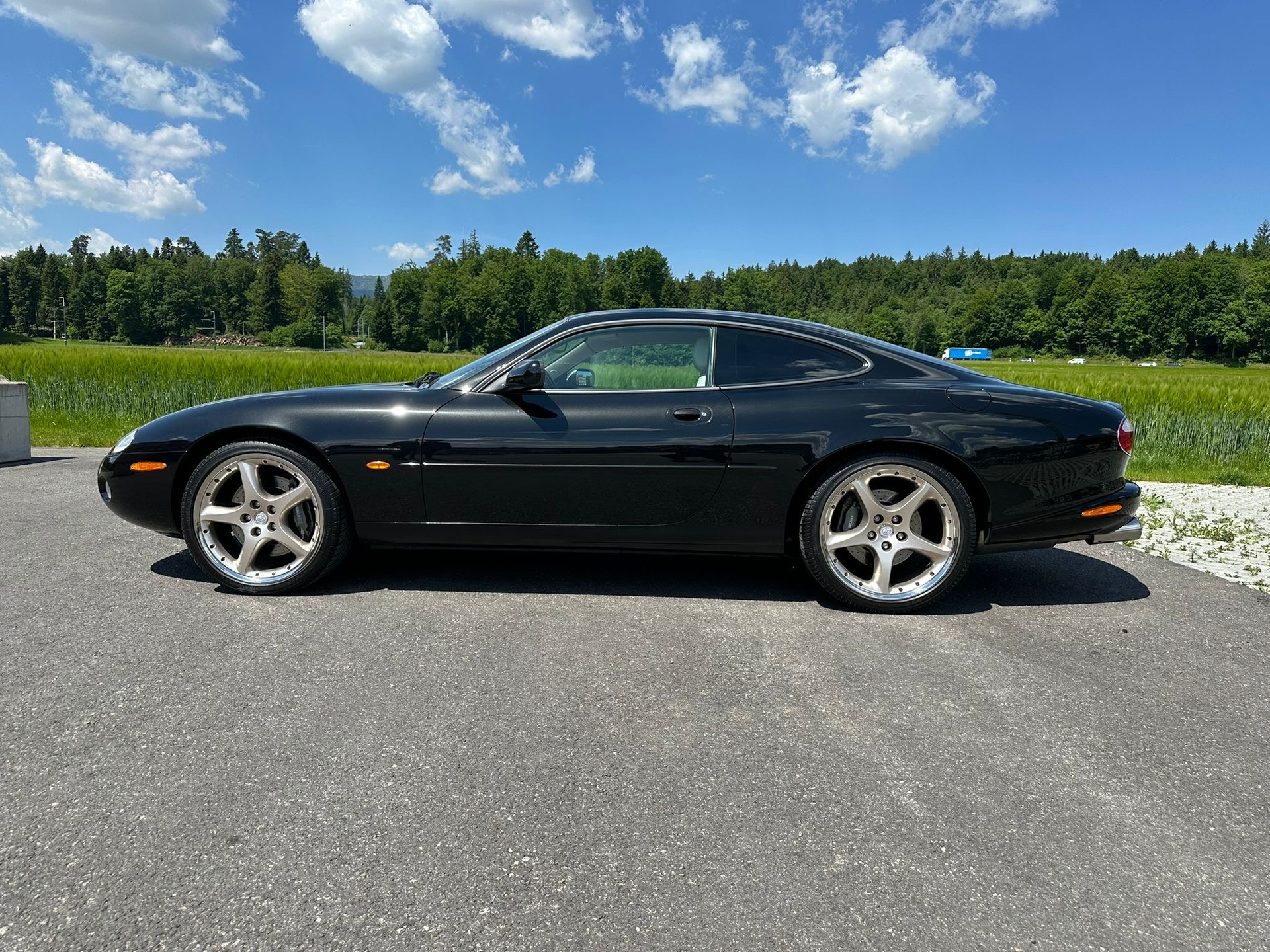 JAGUAR XKR S/C-image-1