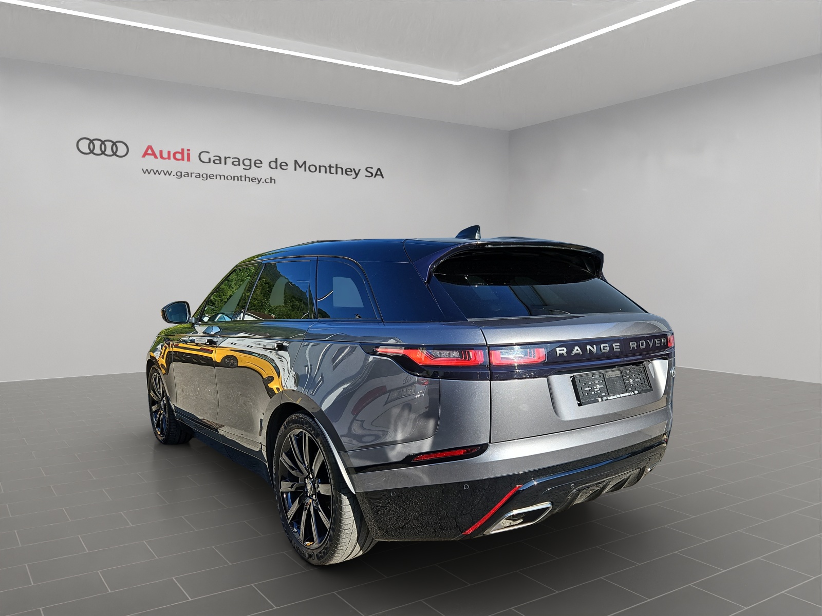LAND ROVER Range Rover Velar D 300 First Edition Automatic-image-5