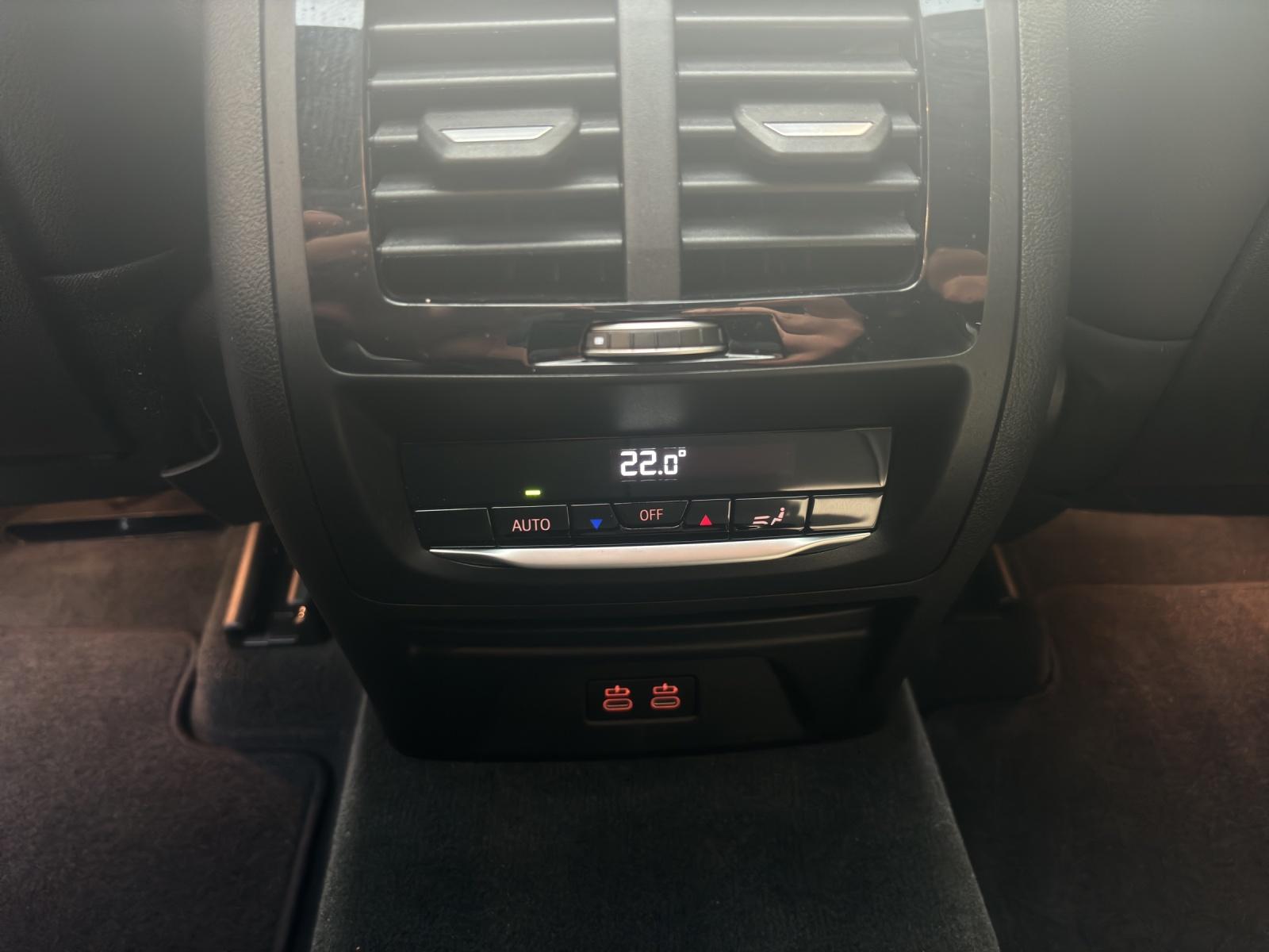 BMW X4 M40i-image-16